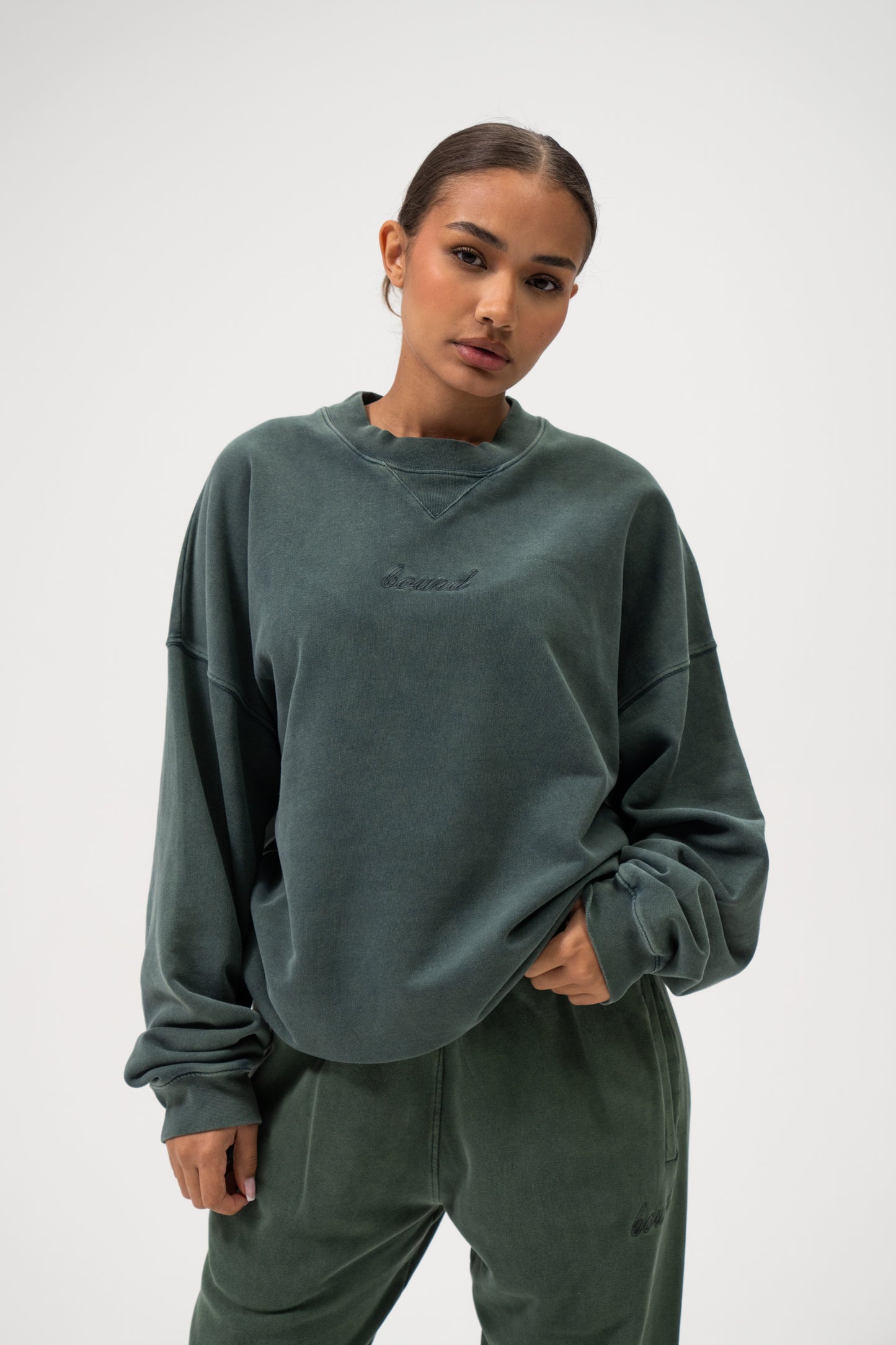 SUSTAIN WASHED GREEN SWEATER