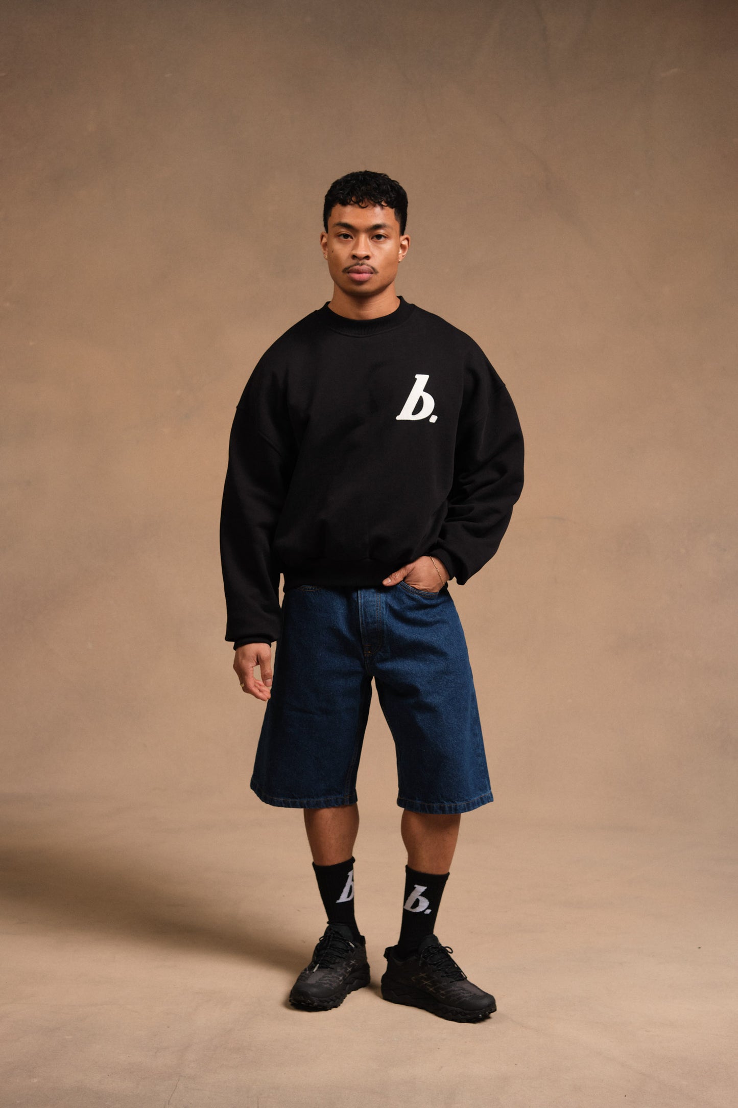 STAMP SWEATER - BLACK