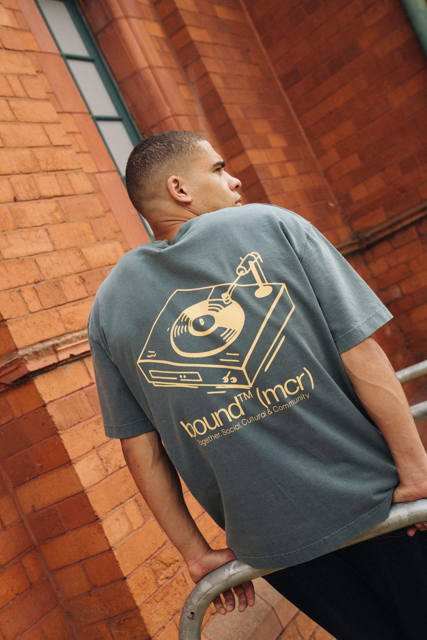 RECORD TEE - WASHED FOREST GREEN