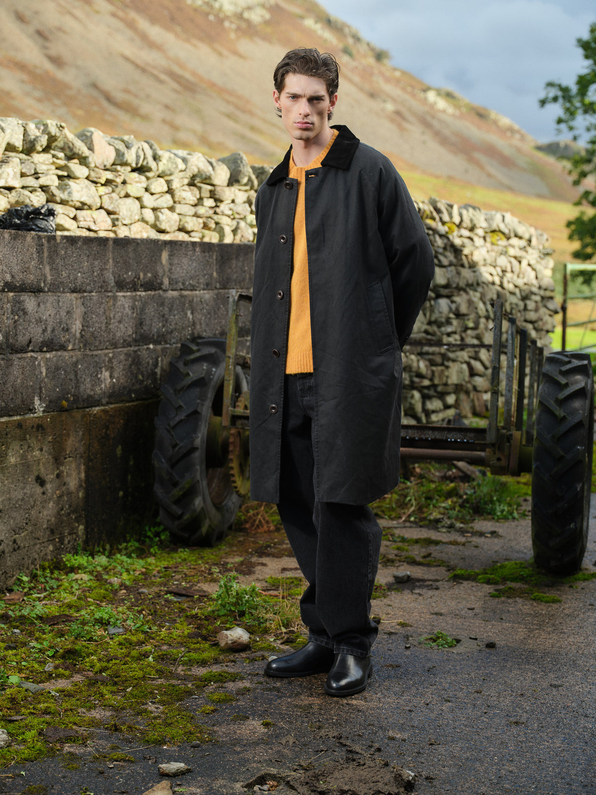 WAX TRENCH COAT - FADED BLACK
