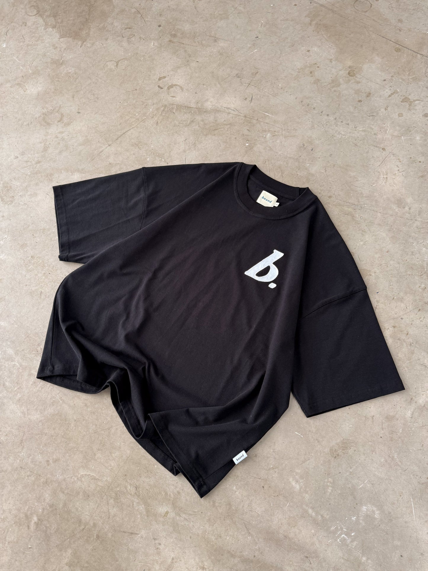 STAMP BOXY TEE - BLACK