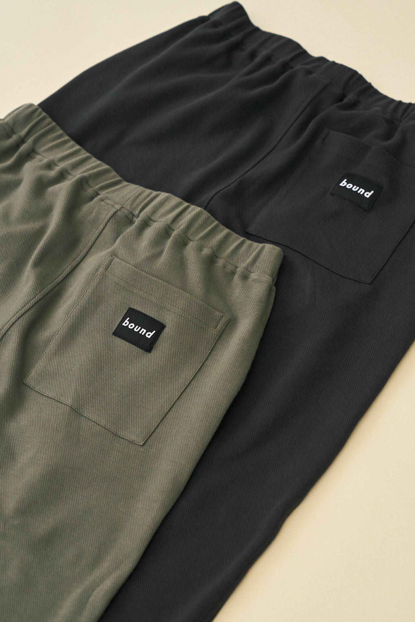 OLIVE TEXTURED COTTON TROUSERS