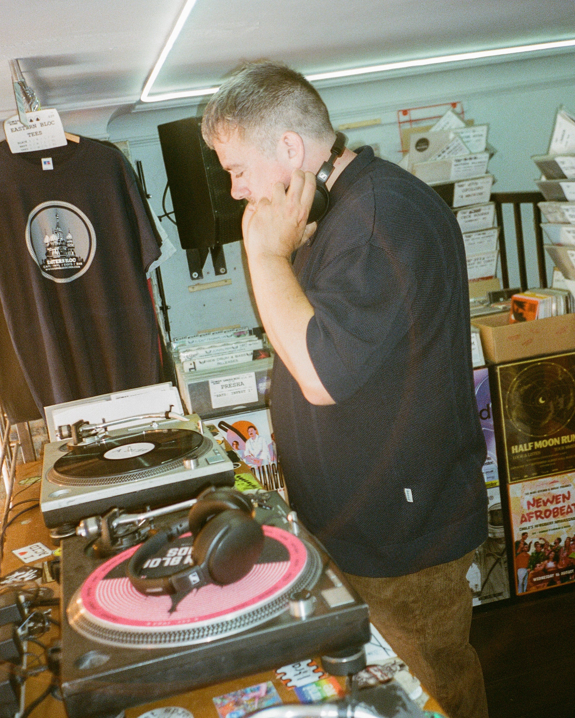 Episode 4.0 - Neil Summers – bound