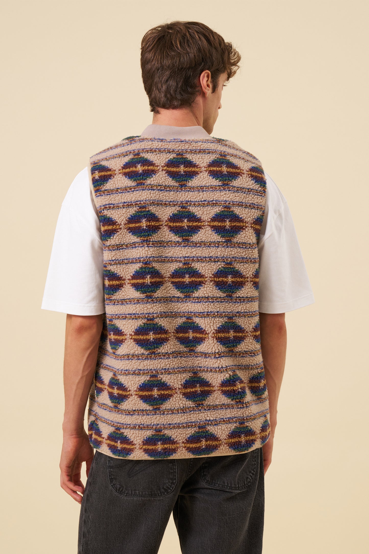 PATTERNED FLEECE GILET - CAMEL
