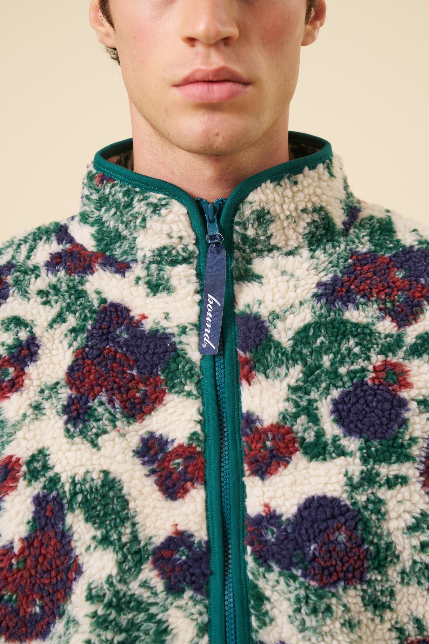 FLORAL FULL ZIP FLEECE - OFF WHITE