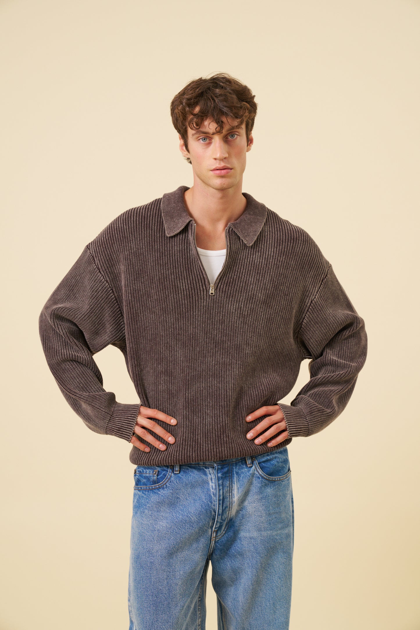 ACID WASH HALF ZIP PULLOVER - BROWN