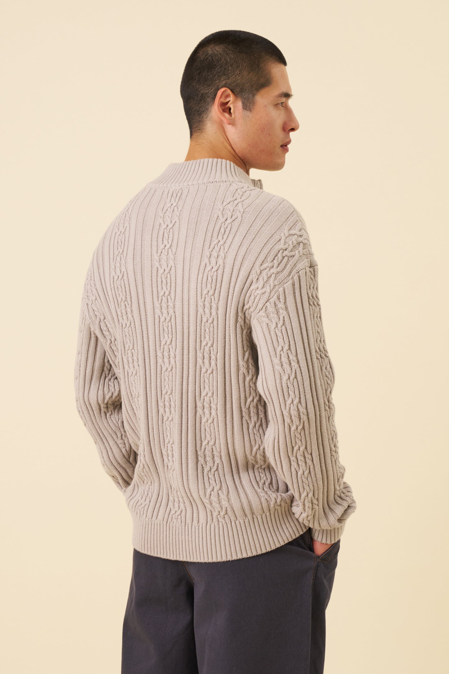 CABLE KNIT HALF ZIP - MID GREY