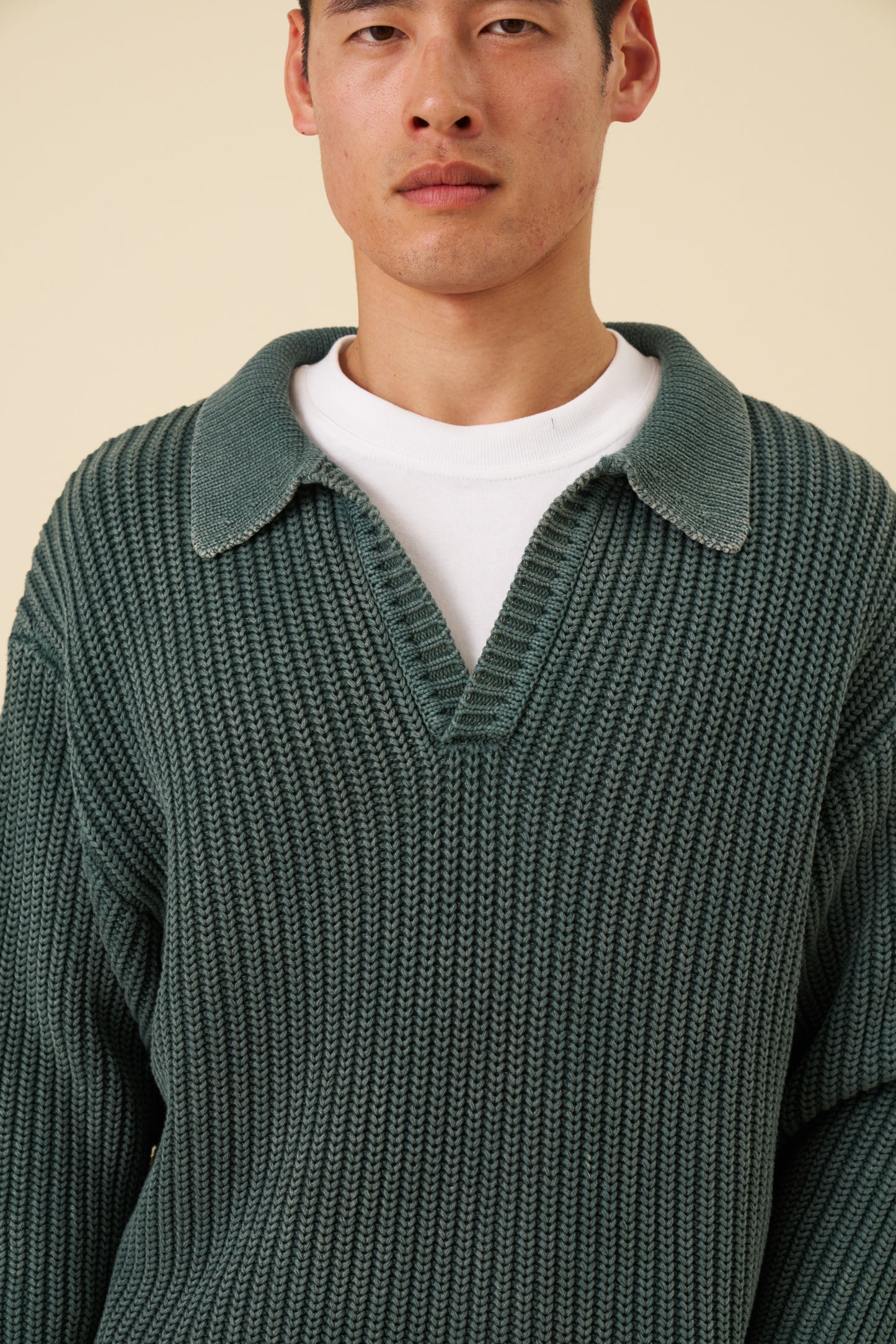 OPEN COLLAR ACID WASH KNIT - GREEN