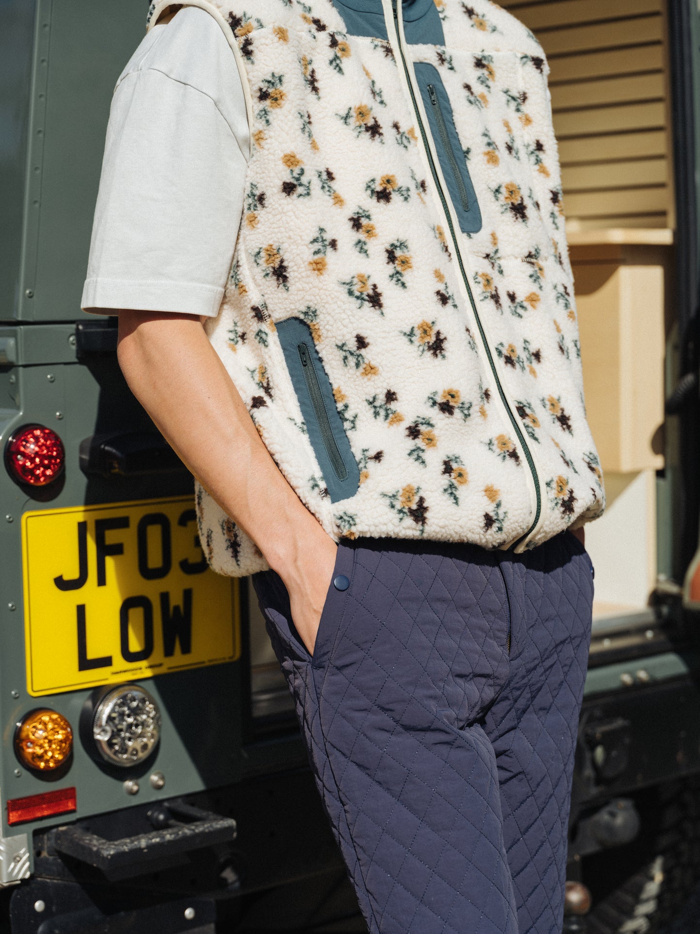 FLORAL ZIP GILET FLEECE - ECRU