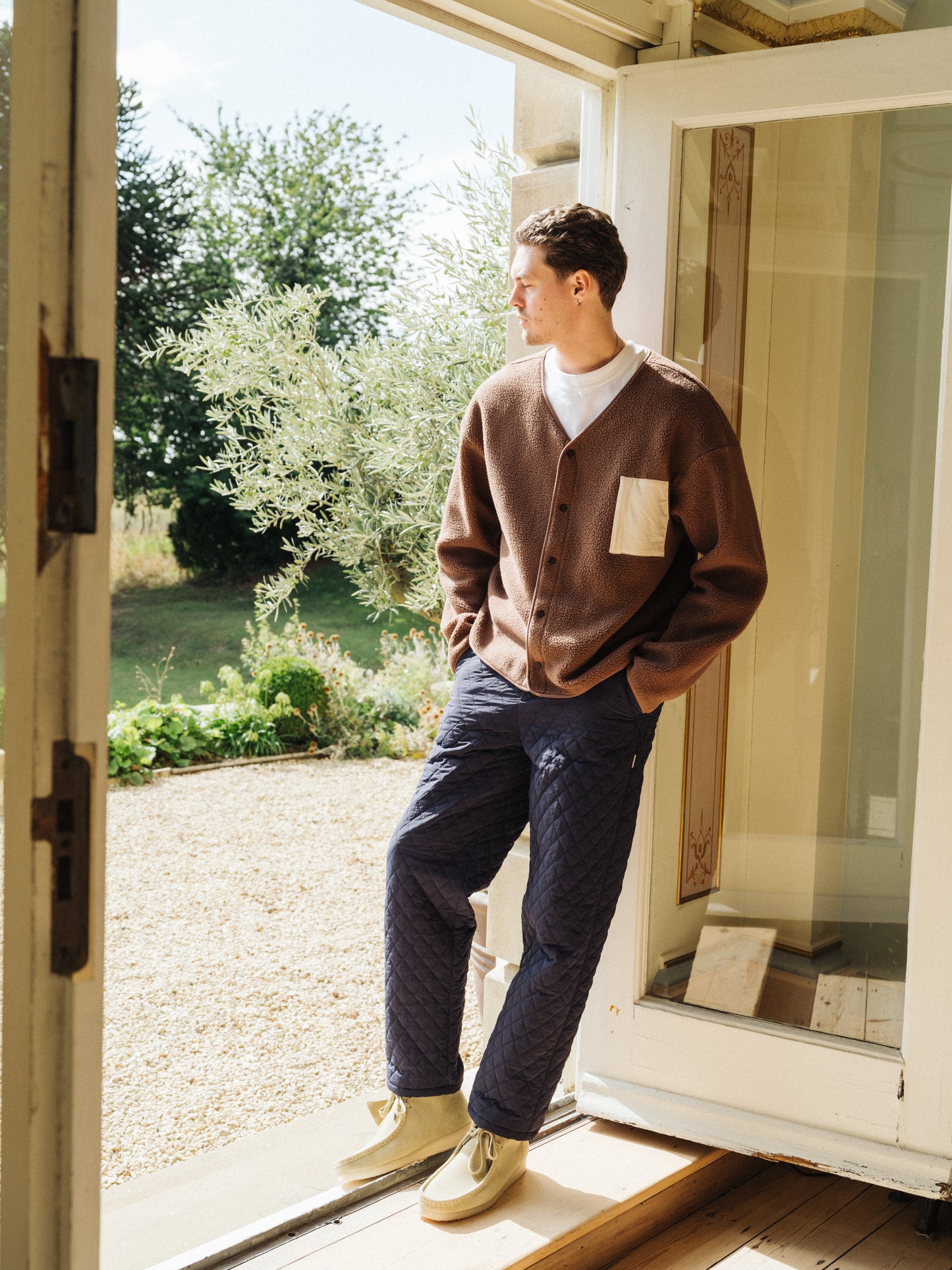 POCKET FLEECE CARDIGAN - BROWN