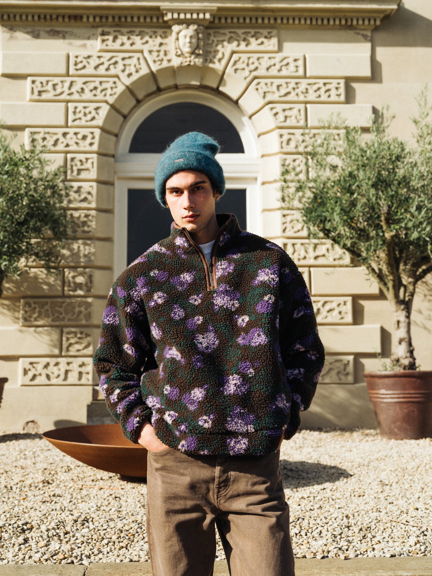 FLORAL HALF ZIP FLEECE - BROWN