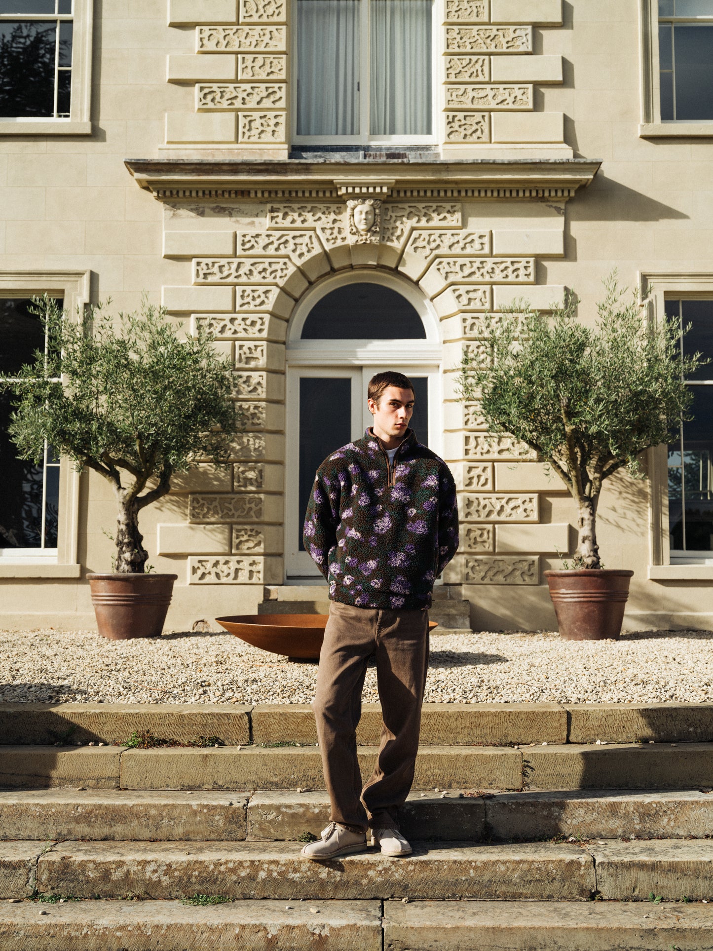 FLORAL HALF ZIP FLEECE - BROWN