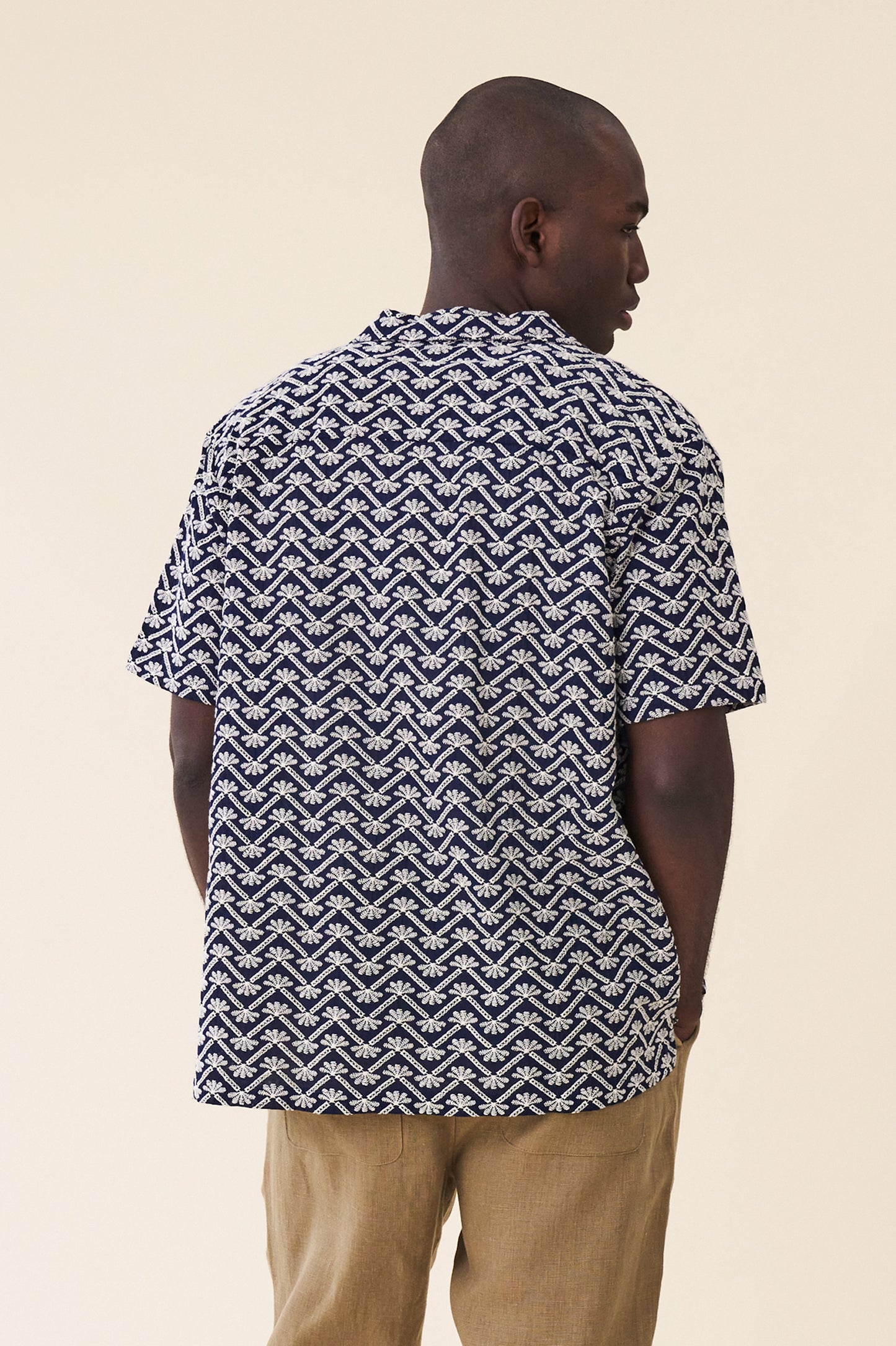 FLORAL EMBROIDERED CUBAN SS SHIRT - NAVY