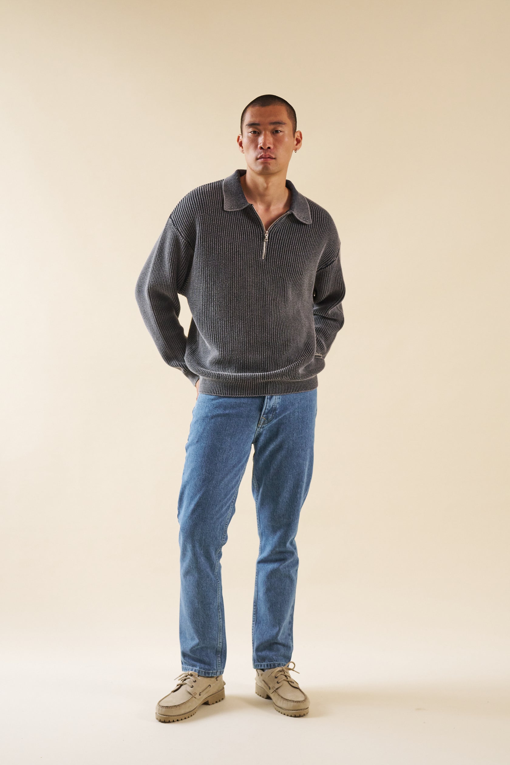 CHARCOAL ACID WASH HALF ZIP KNIT PULLOVER  bound