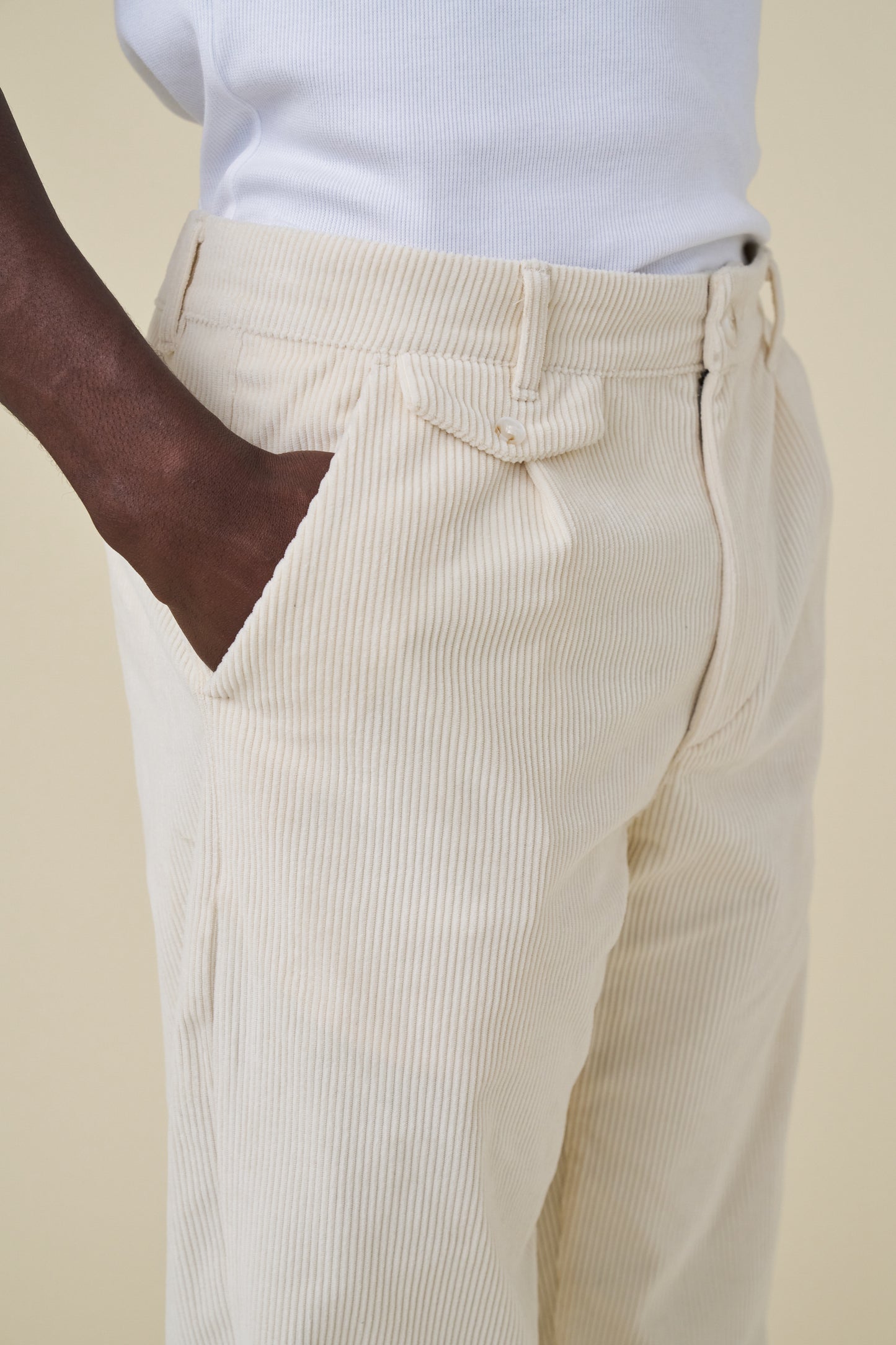 WIDE LEG CORDUROY TROUSER - LIGHT CREAM