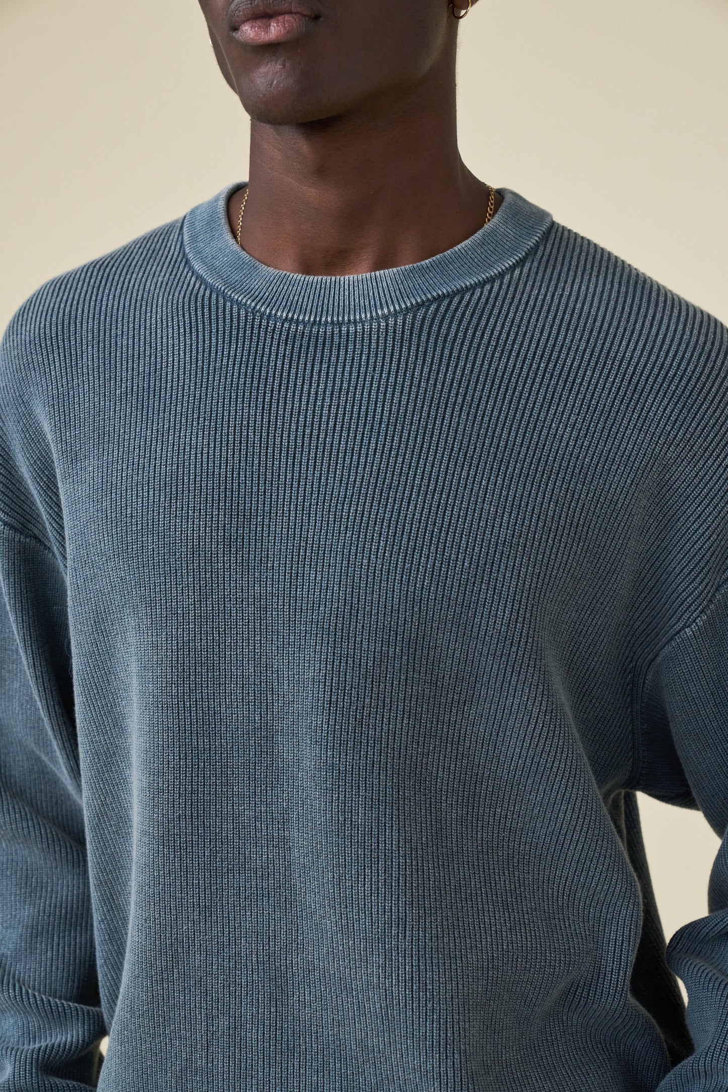 ACID WASHED CREWNECK SWEATER - AGAVE