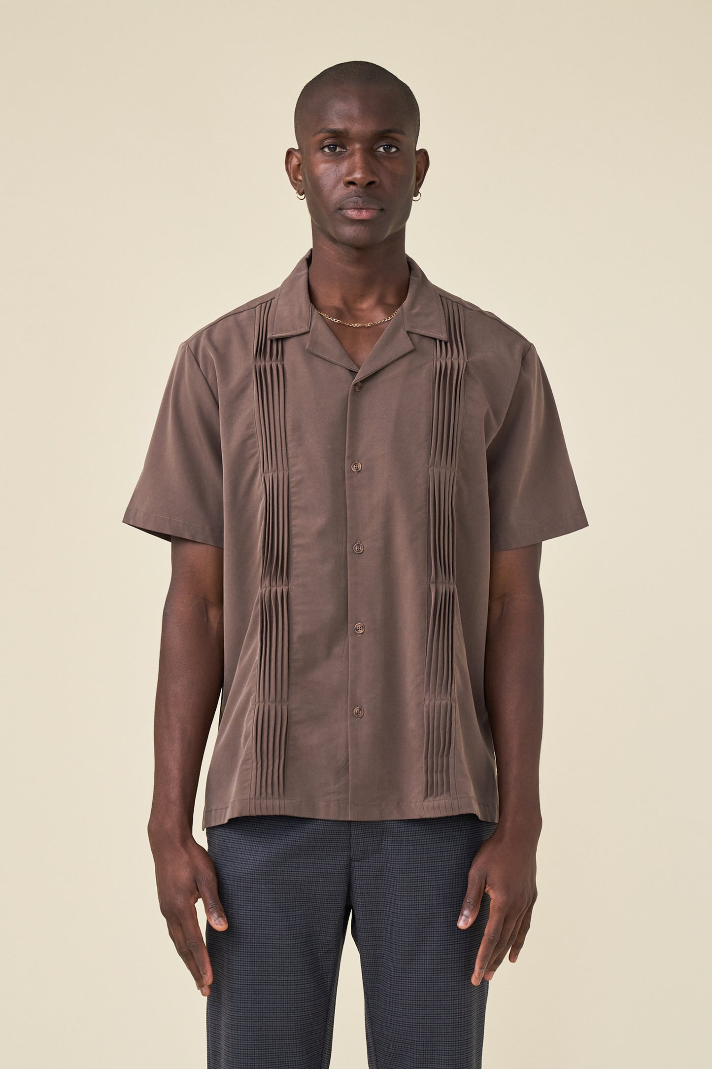 STRIKER PLEATED BOWLING SHIRT - WALNUT TENCEL