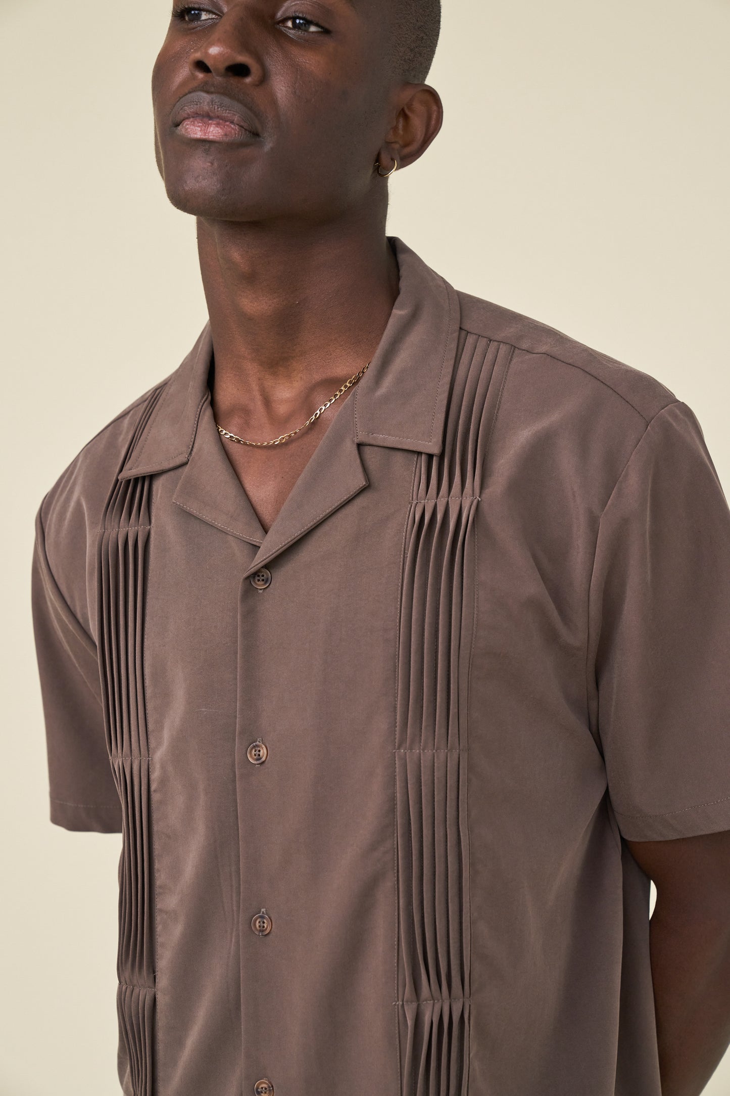 STRIKER PLEATED BOWLING SHIRT - WALNUT TENCEL