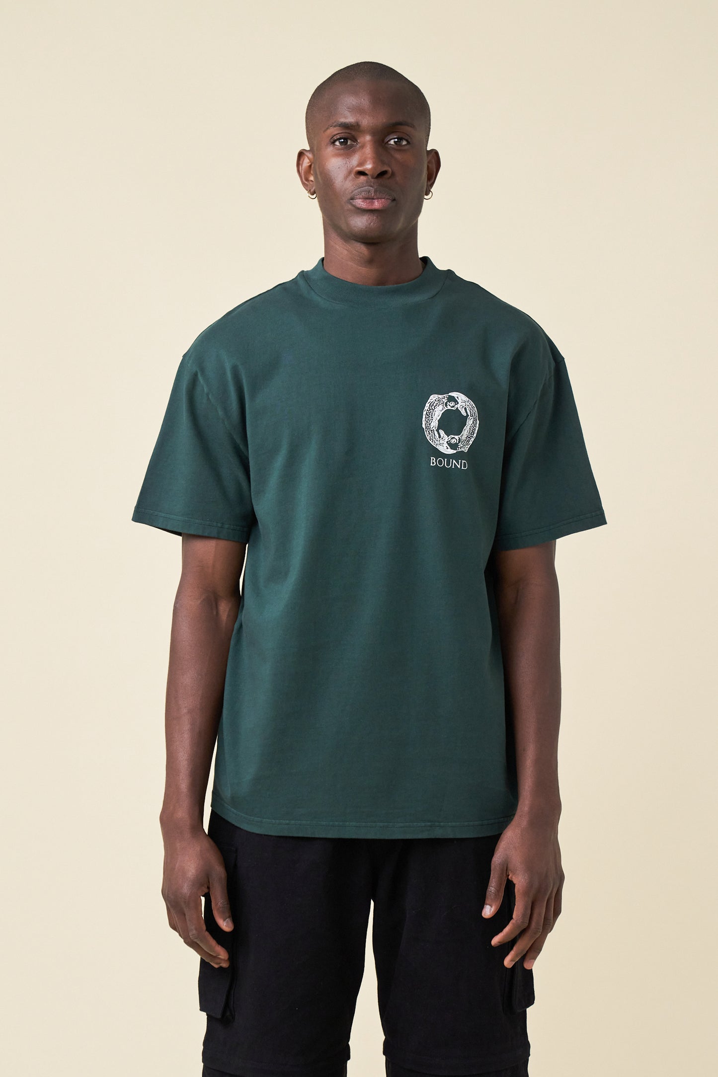 ANGLING CREST TEE - FOREST GREEN