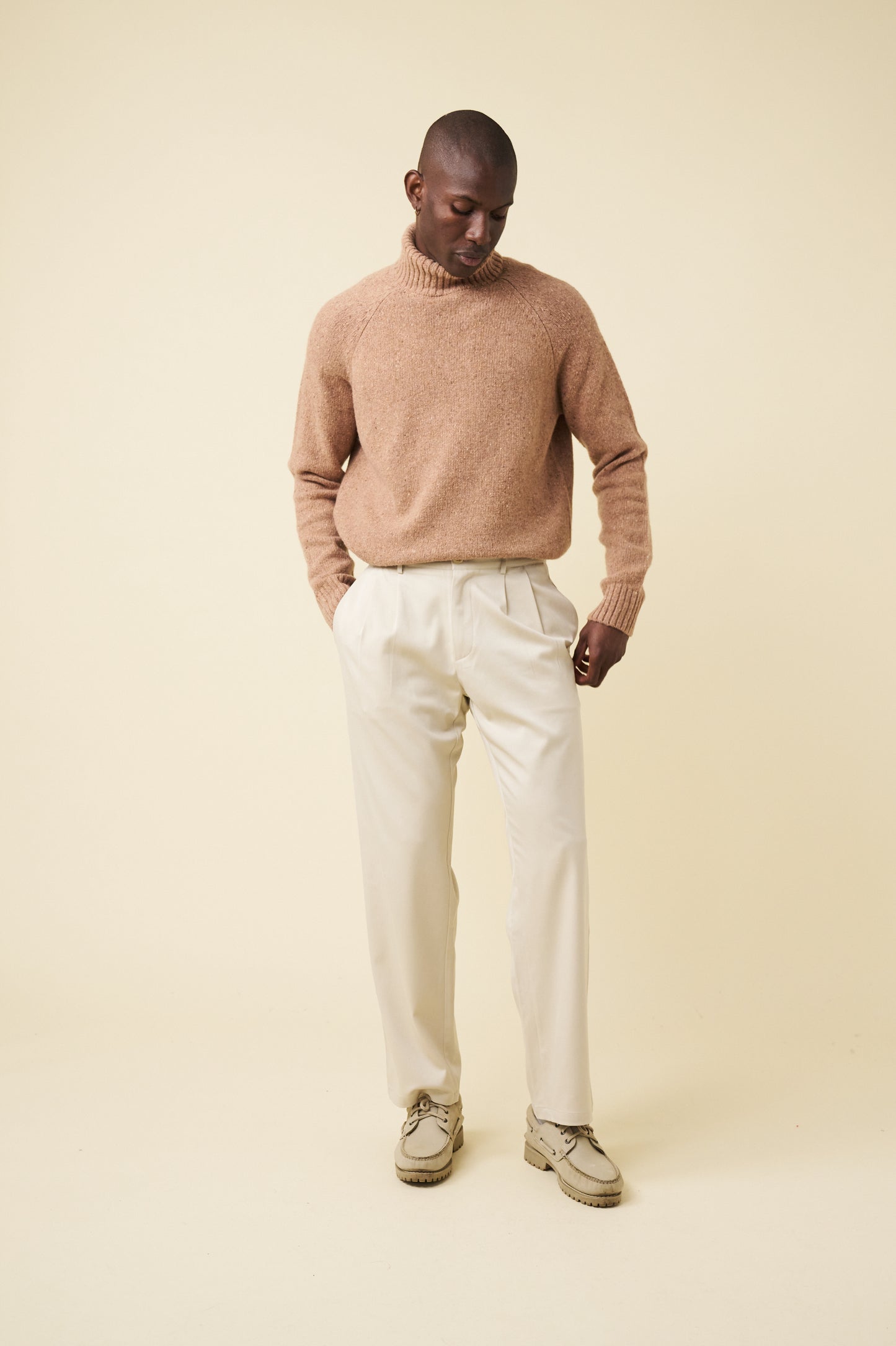 RUST FLECK ROLL NECK