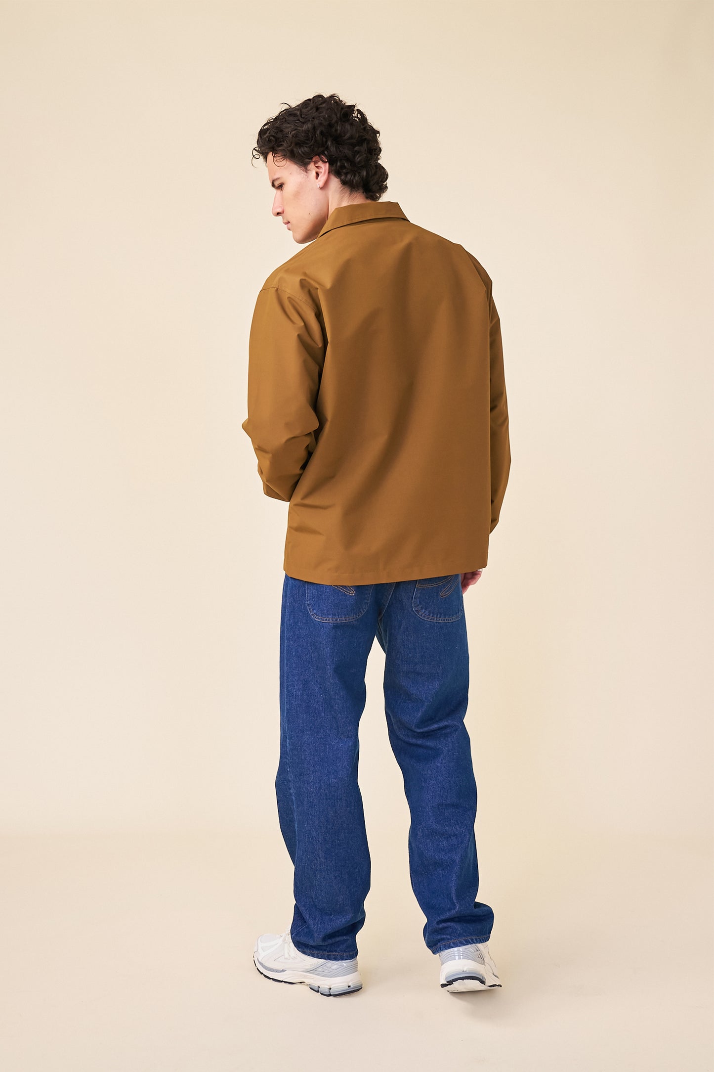 CLASSIC COACH JACKET - CARAMEL