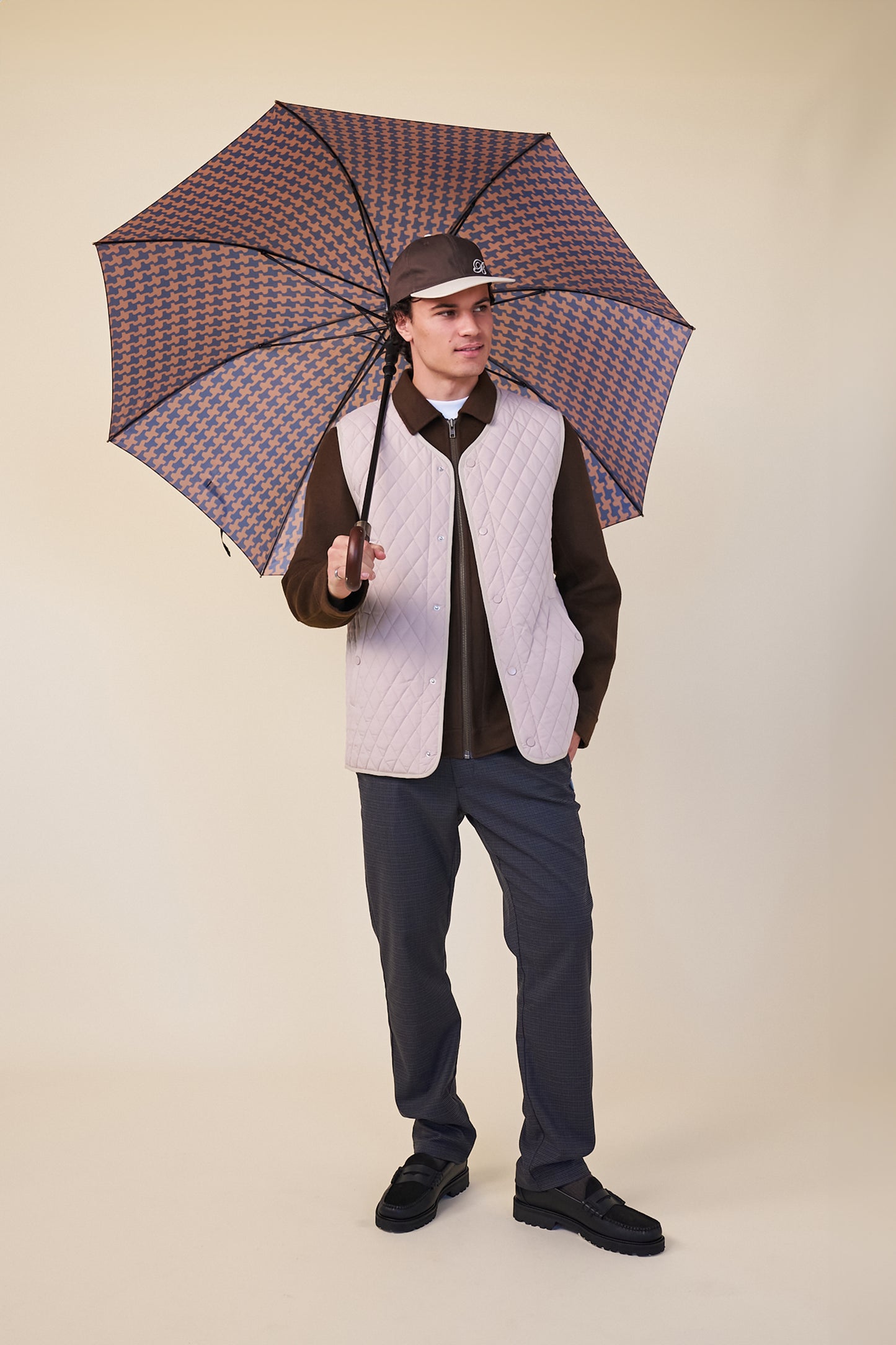 DOGTOOTH PATTERN LARGE UMBRELLA