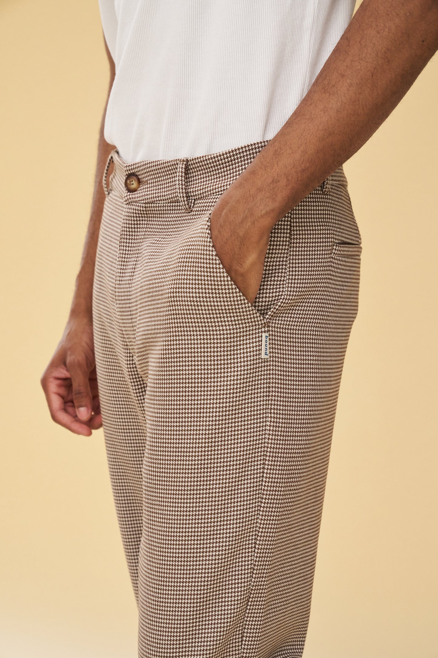 DOGTOOTH WOVEN CROPPED TROUSERS - LATTE