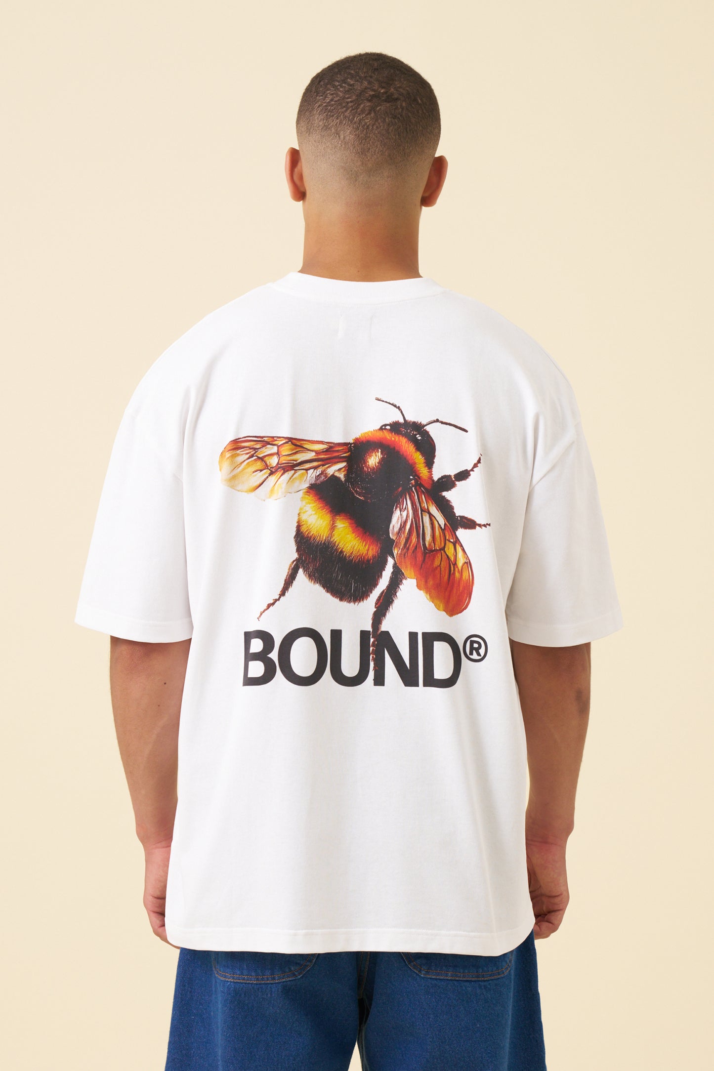 BUZZIN' TEE - WHITE