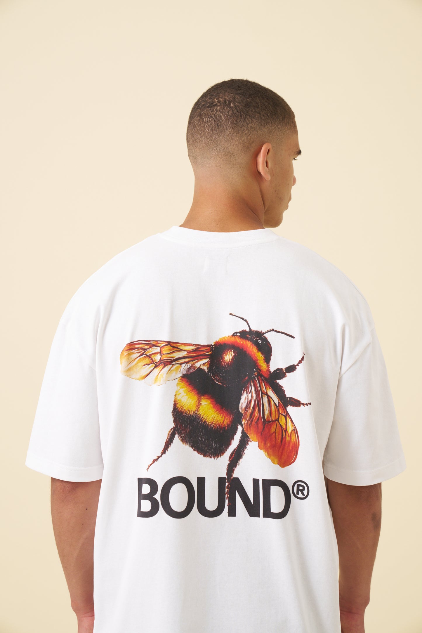 BUZZIN' TEE - WHITE