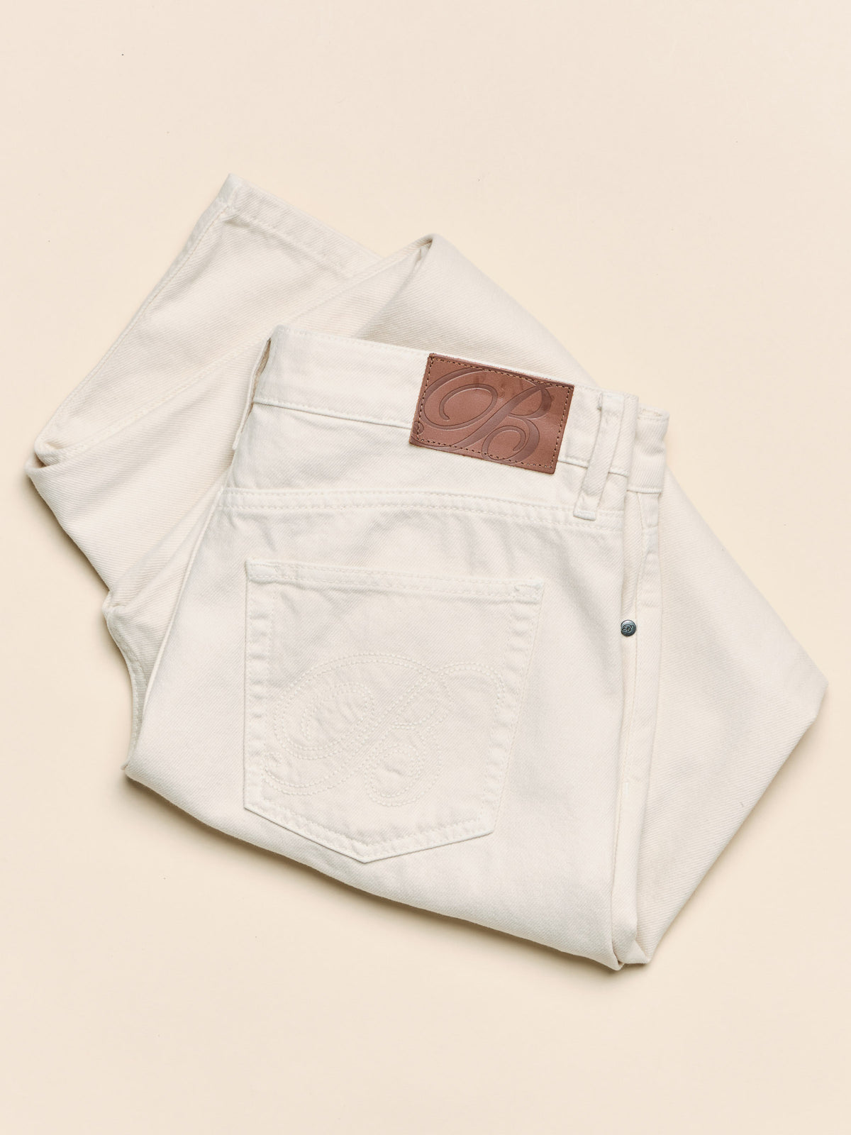 SIGNATURE BARREL LEG DENIM JEAN - ECRU