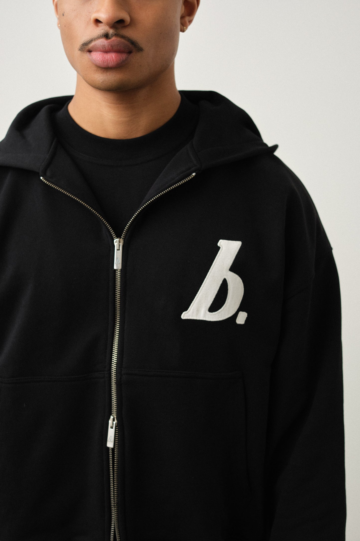 STAMP ZIP-UP HOODIE - BLACK