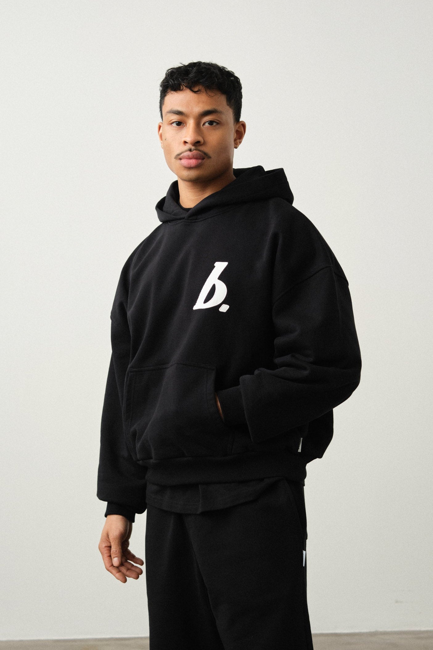 STAMP HOODIE - BLACK