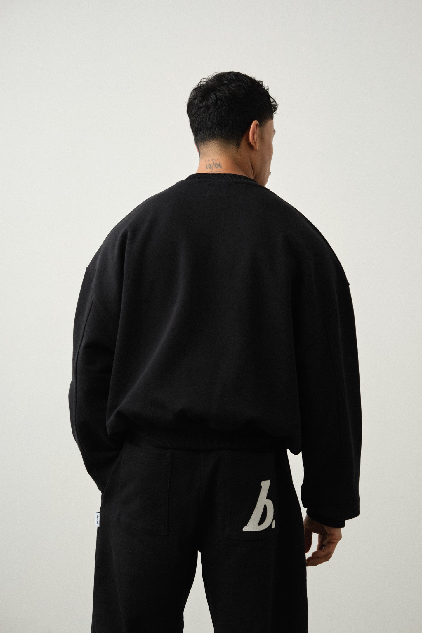 STAMP SWEATER - BLACK