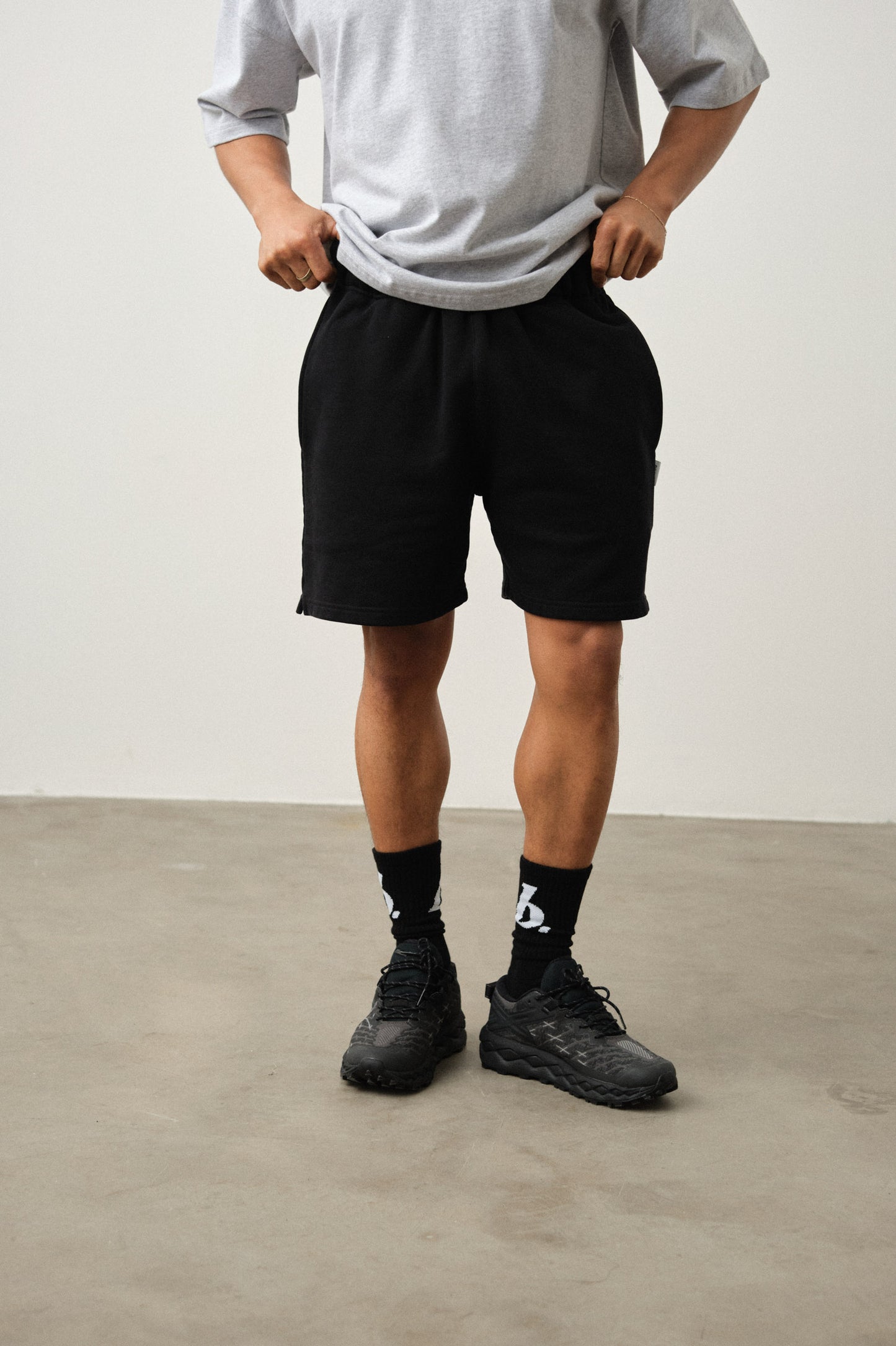 STAMP SHORTS - BLACK