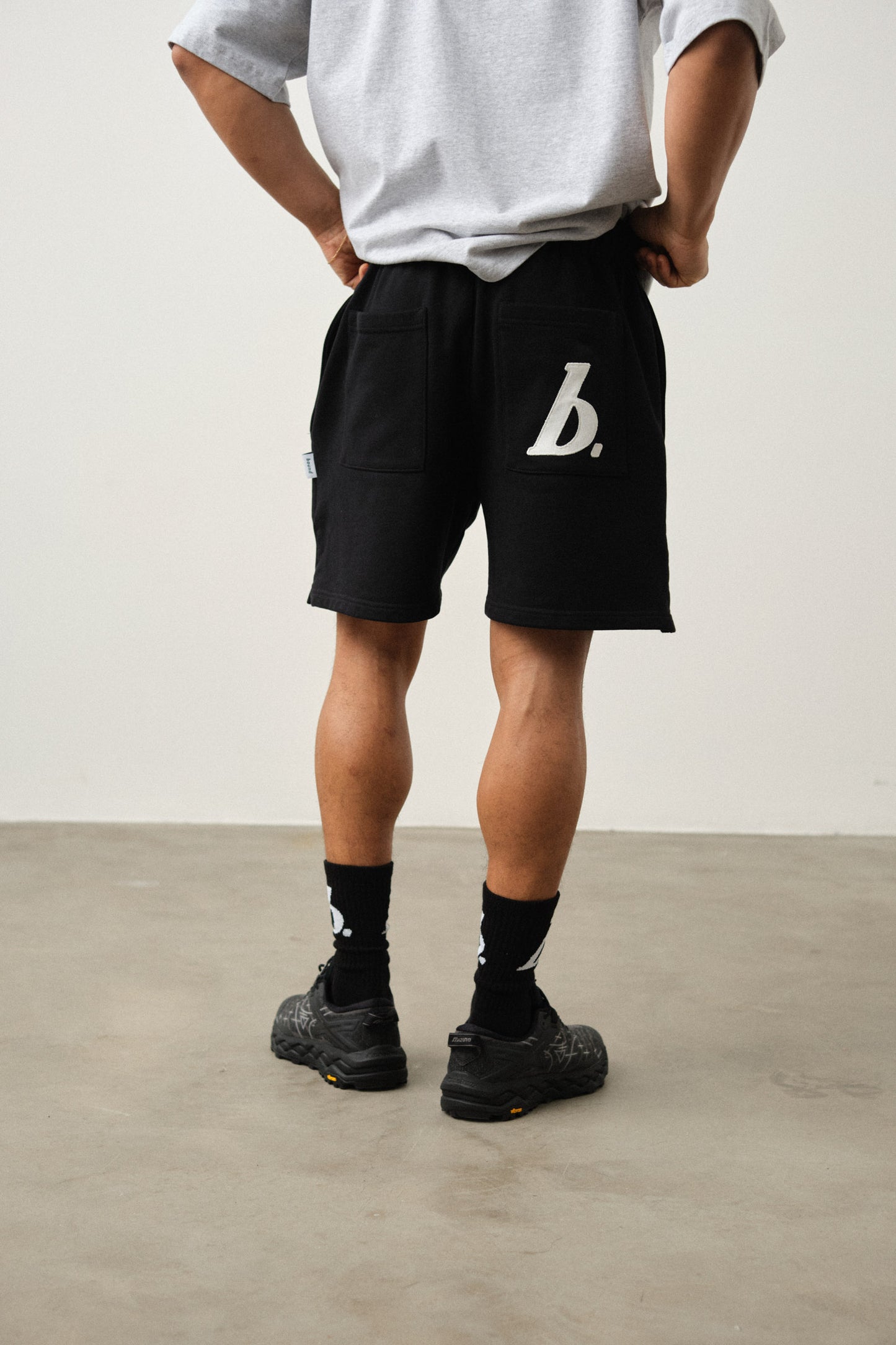 STAMP SHORTS - BLACK