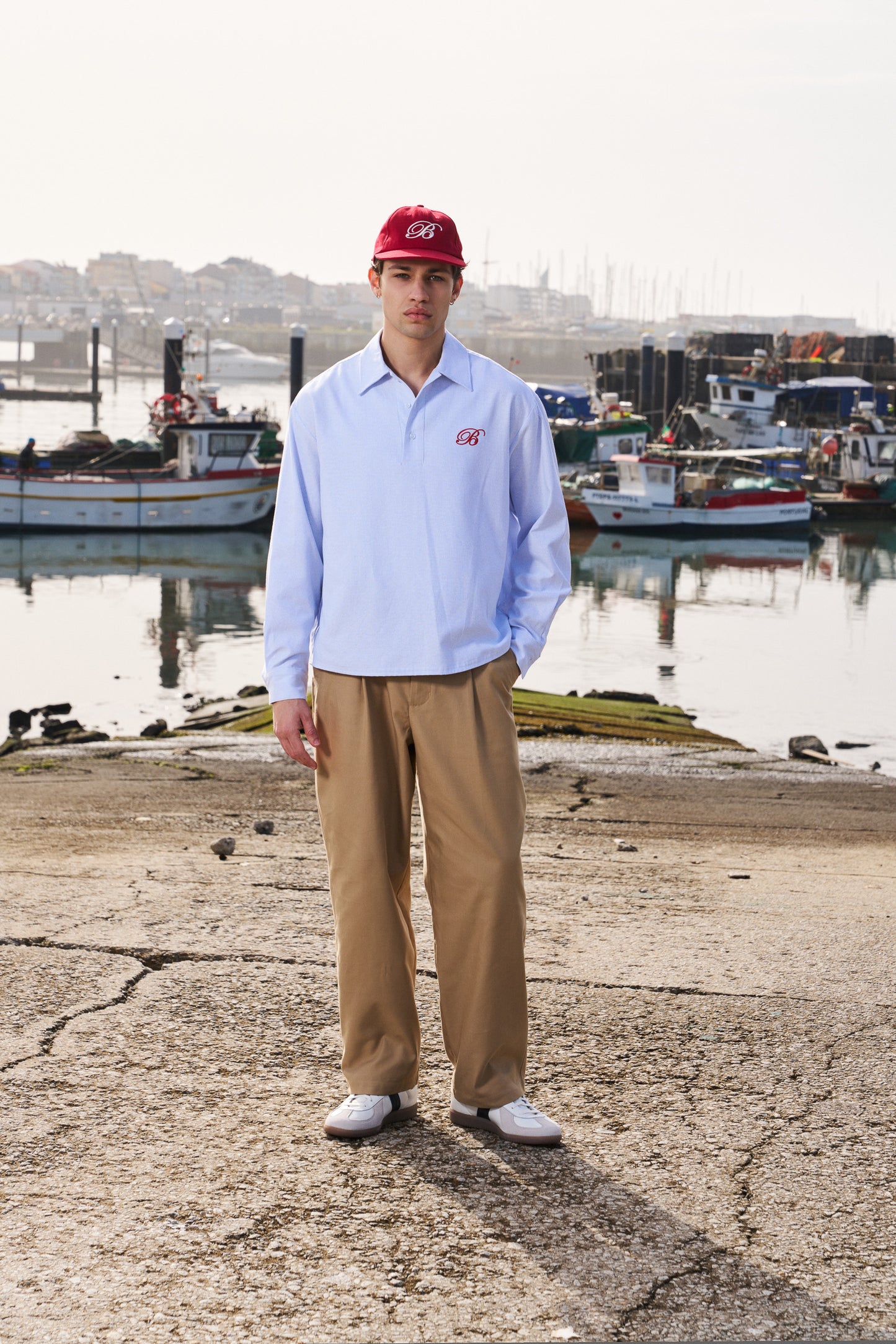 HALF BUTTON SCRIPT OXFORD SHIRT