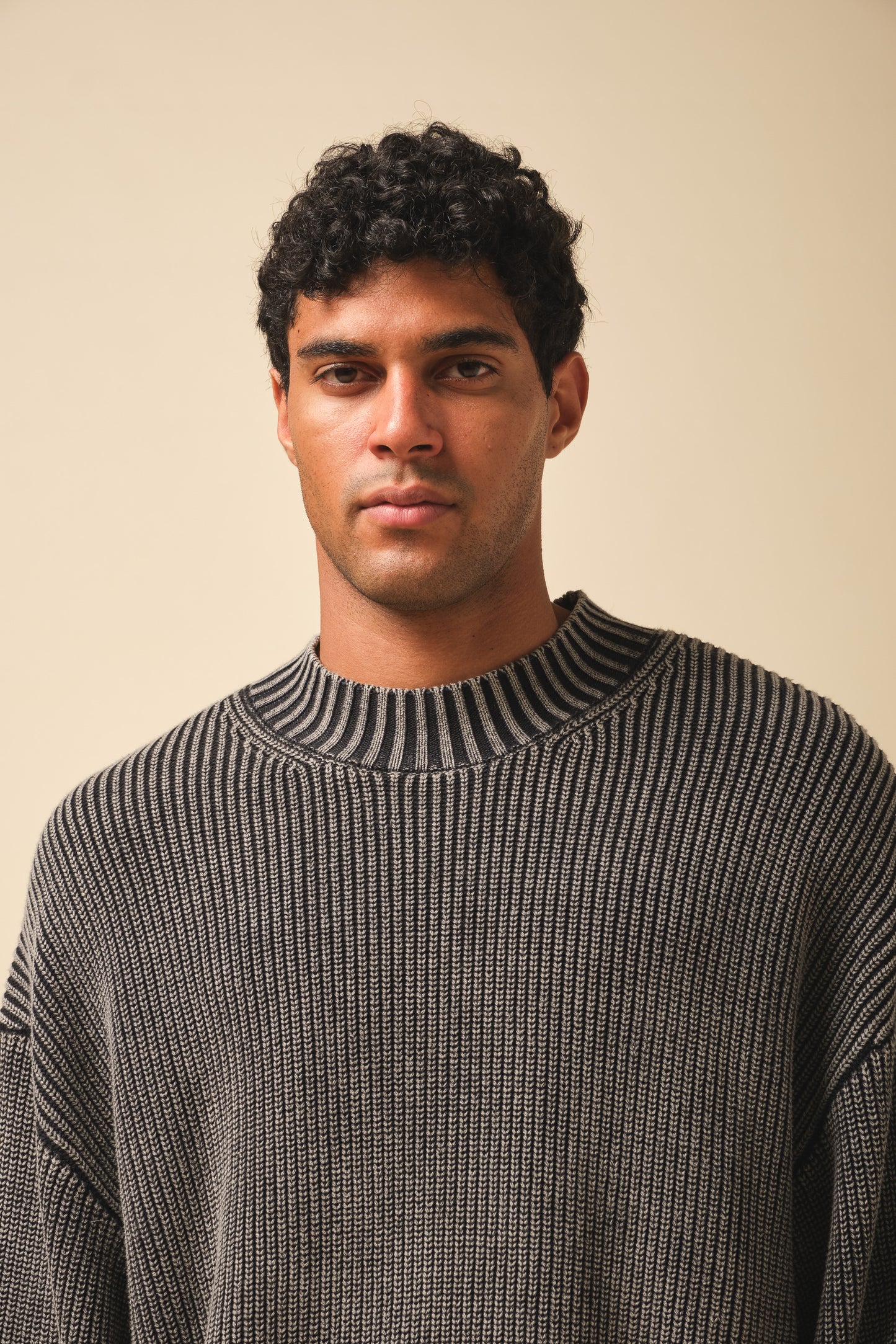 RIBBED CROPPED KNIT - WASHED BLACK