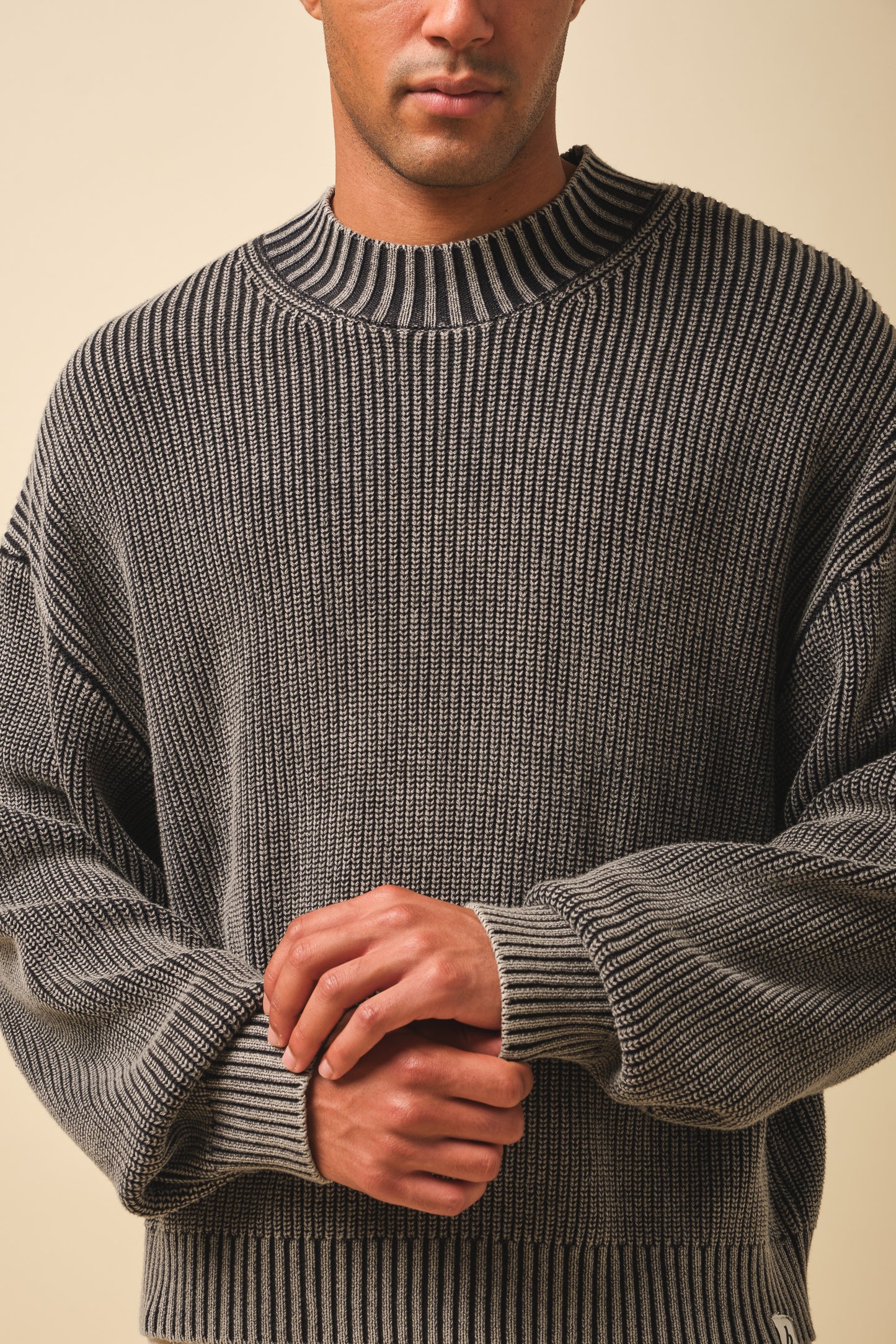 RIBBED CROPPED KNIT - WASHED BLACK