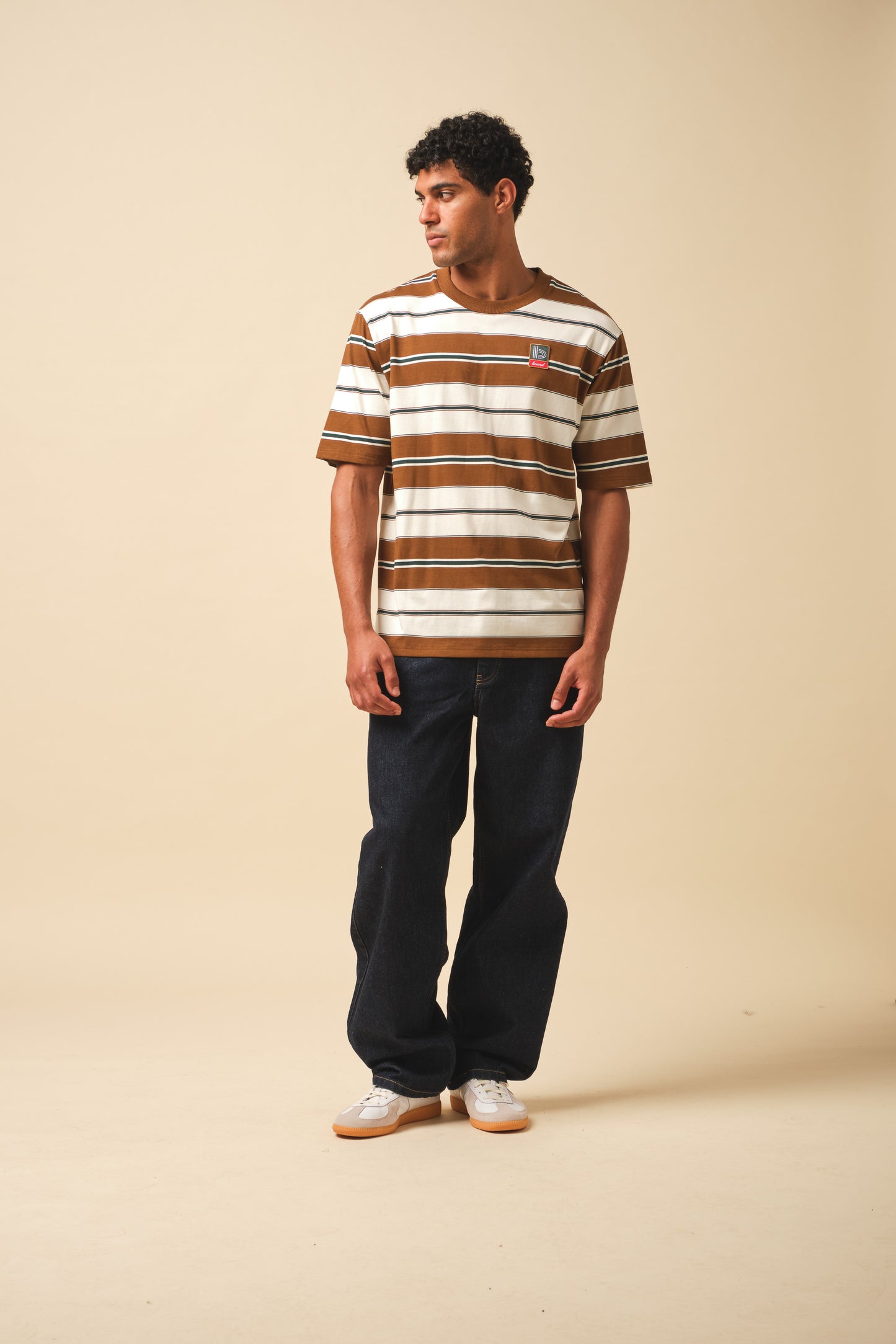 RETRO STRIPE PATCH TEE - BROWN