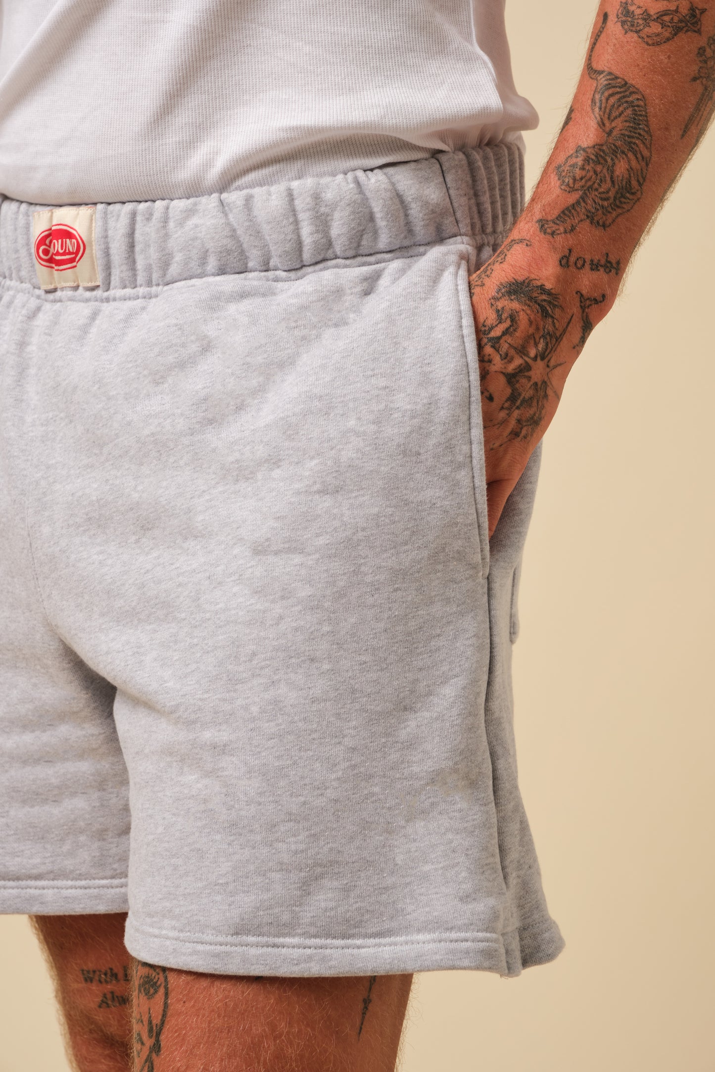 FREDDIE SWEAT SHORTS - GREY