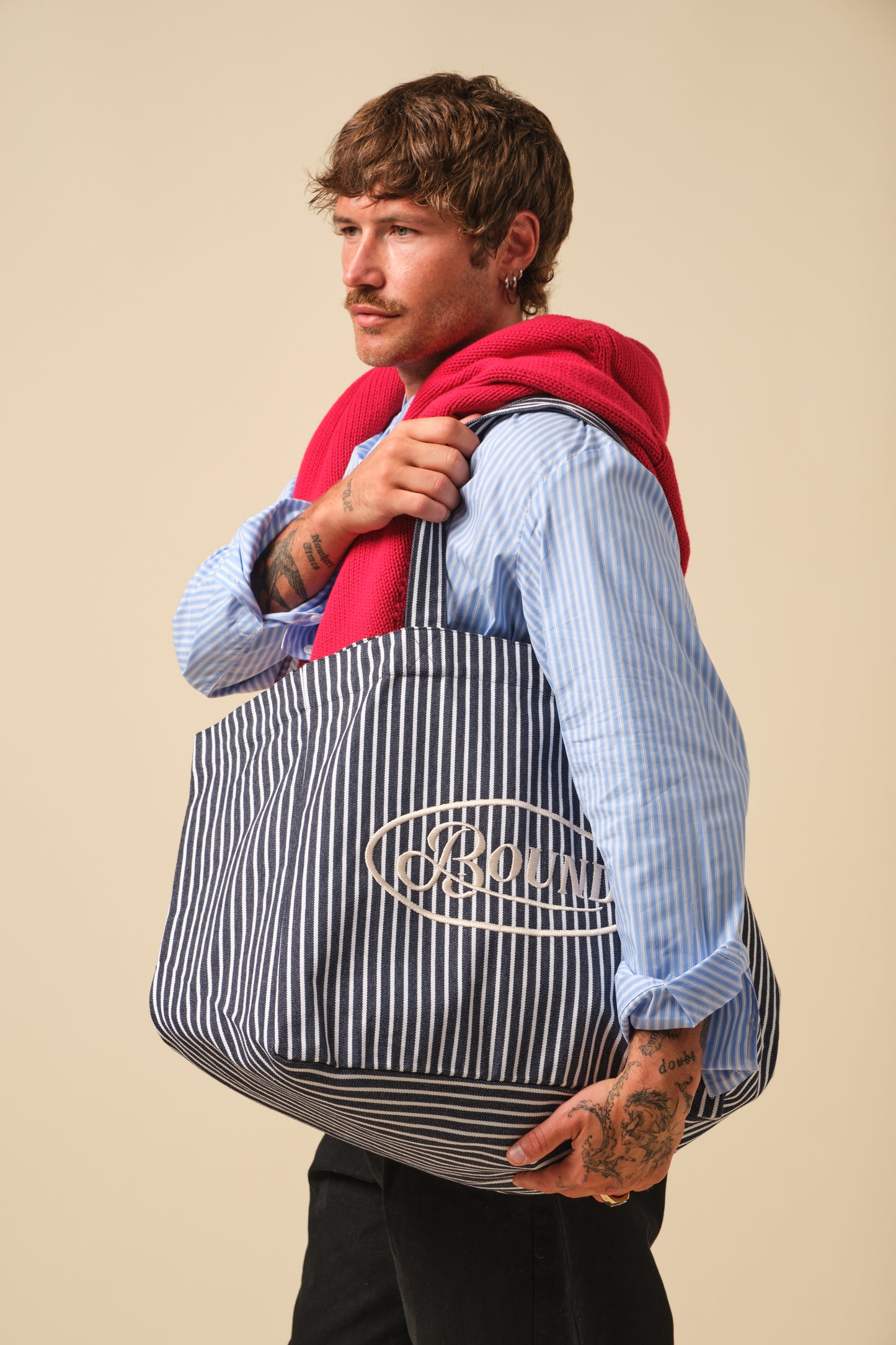 FREDDIE RETRO EMBROIDERED OVERSIZED TOTE BAG - NAVY STRIPE