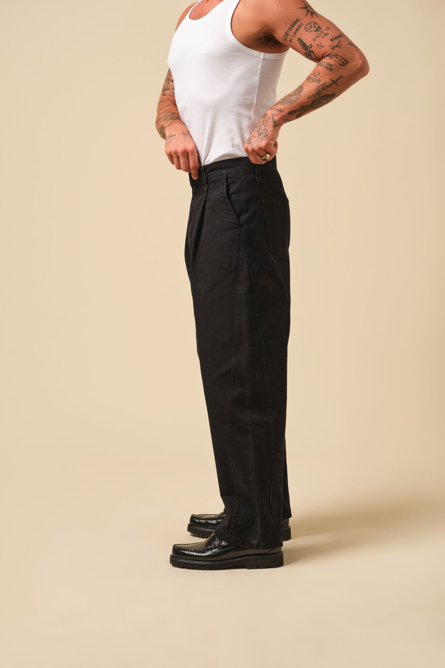 FREDDIE WIDE LEG PANELLED CANVAS TROUSER - BLACK