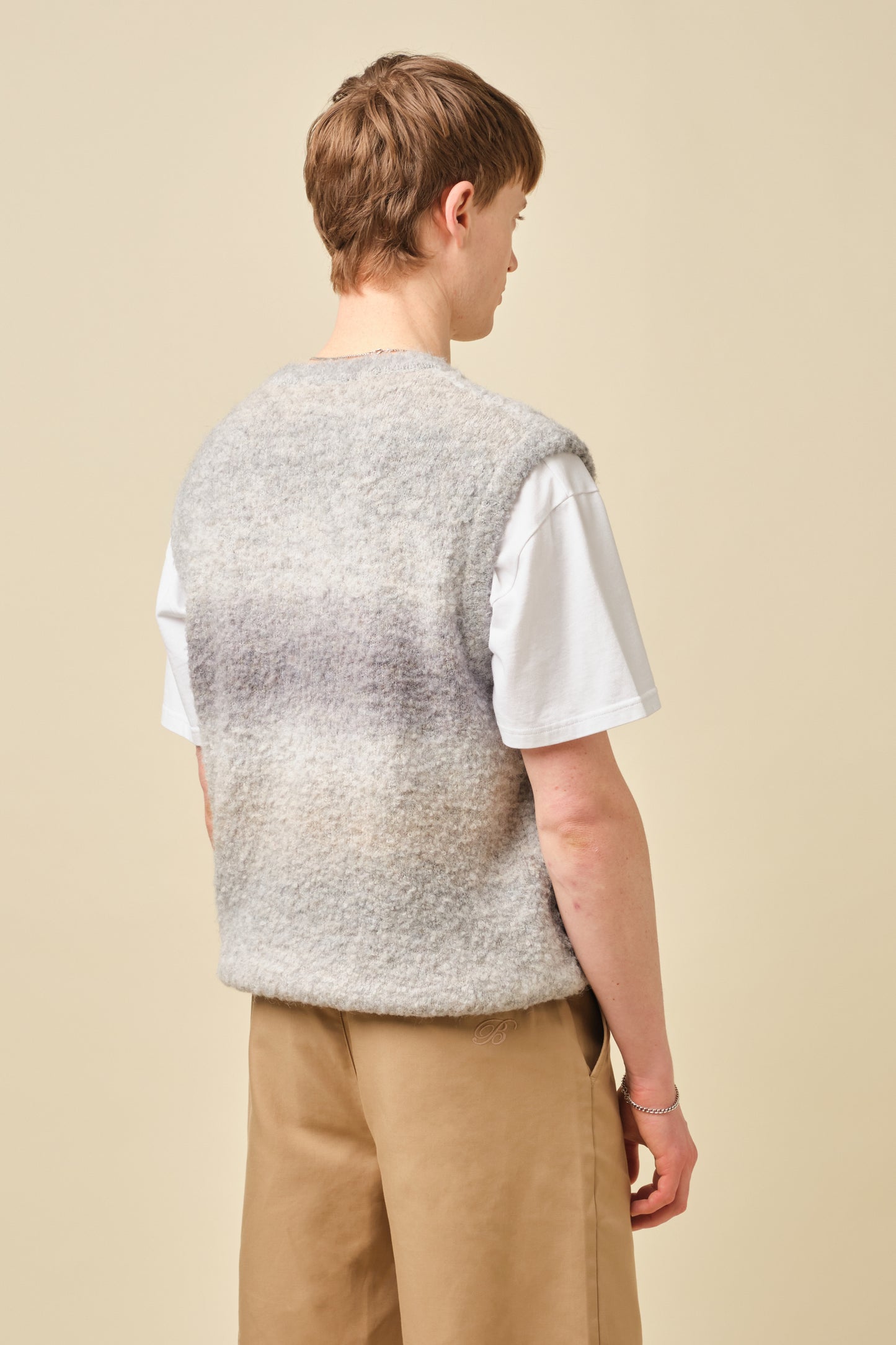 BOUCLE GRADIENT V-NECK KNIT VEST - ASH