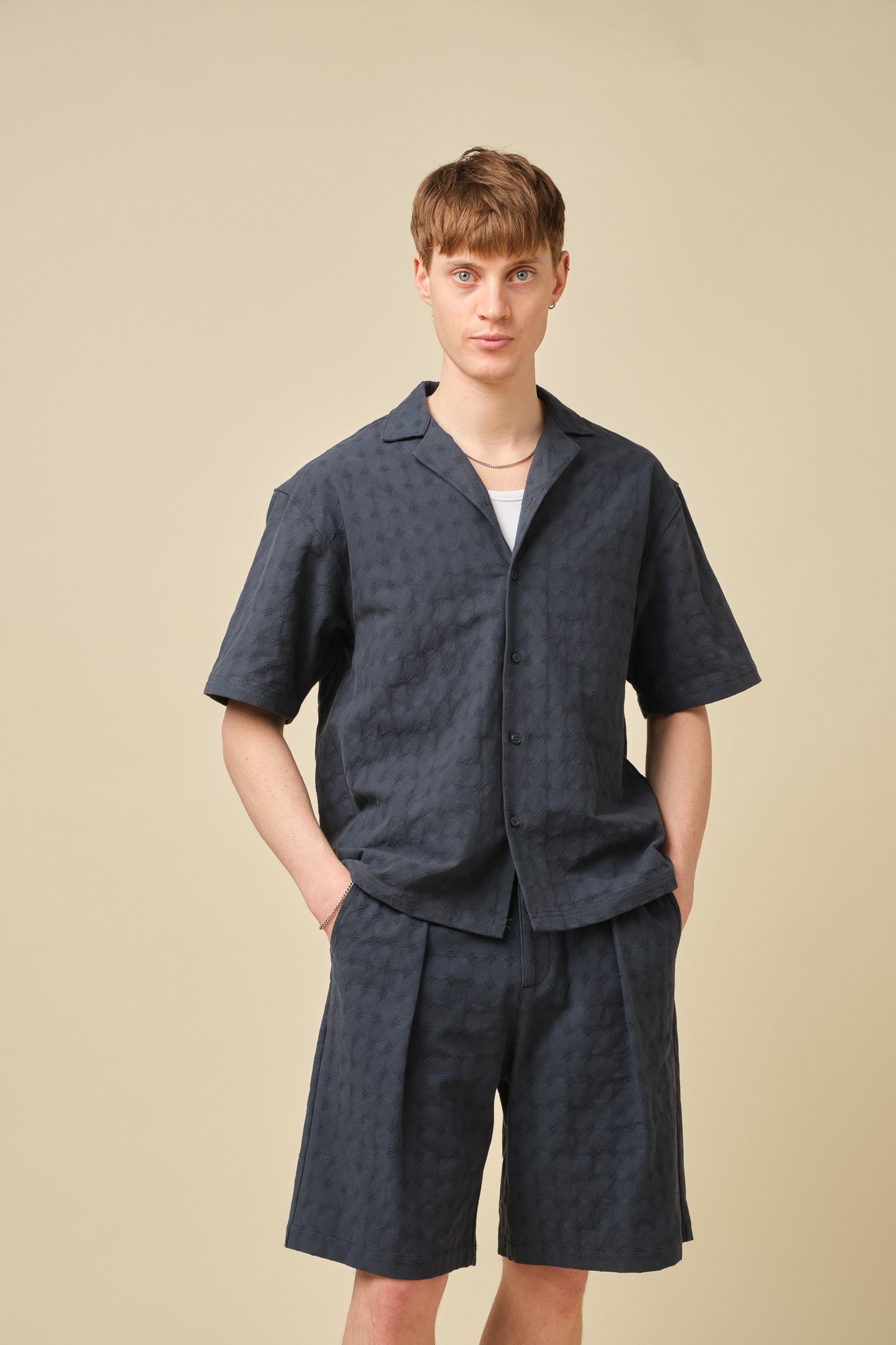 EMBROIDERED RIBIERA SHORTS - NAVY