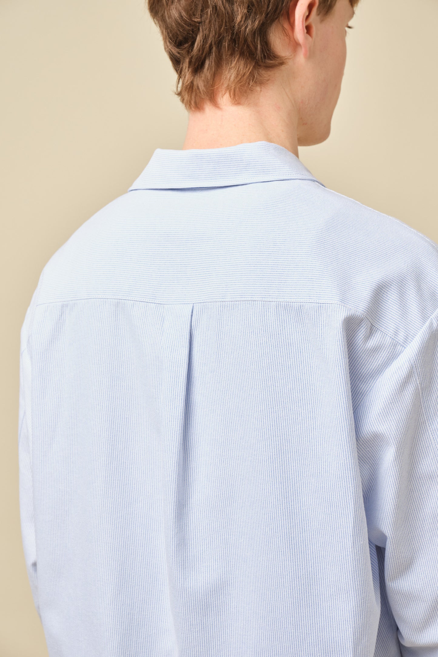 HALF BUTTON SCRIPT OXFORD SHIRT