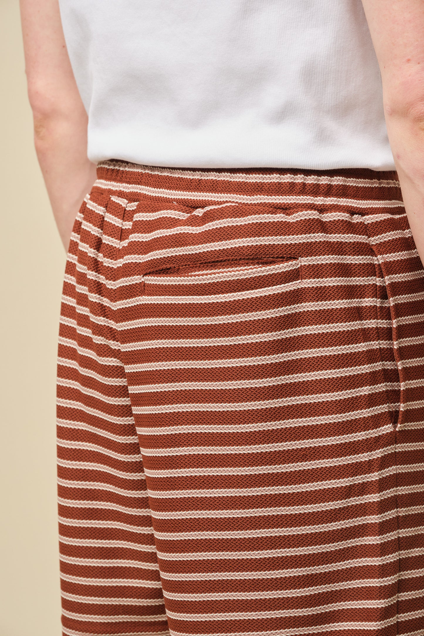 STRIPE JACQUARD RUST SHORTS