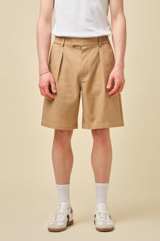 WIDE PLEATED SHORTS - CAMEL