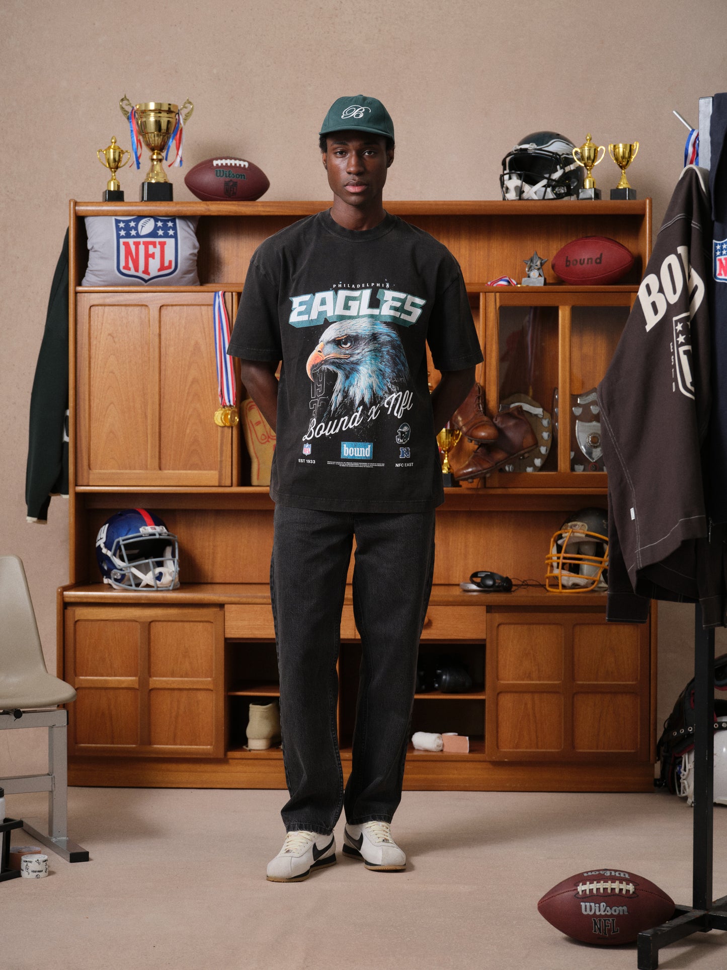 EAGLES RETRO TEE - VINTAGE WASHED BLACK