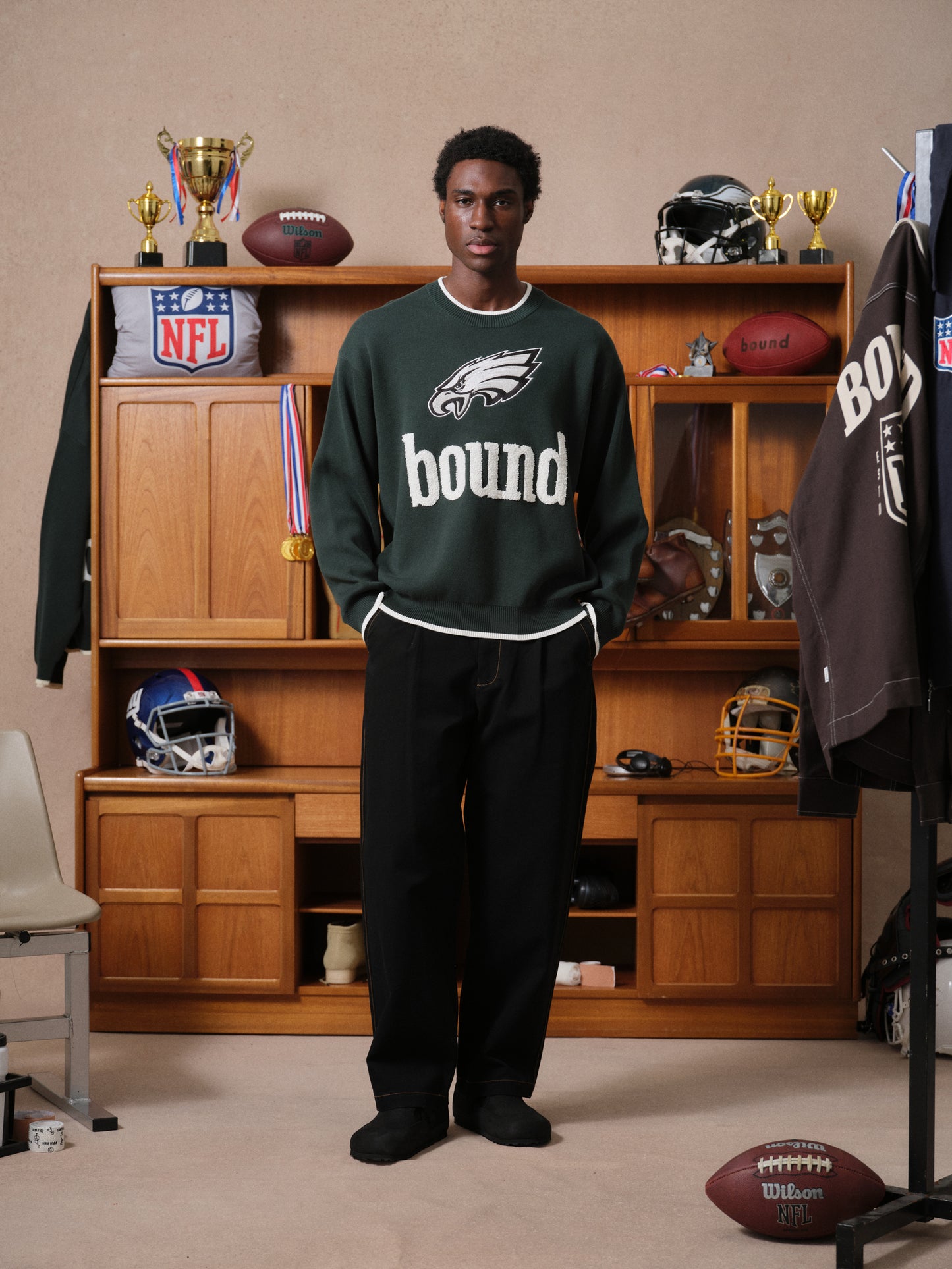 EAGLES KNITWEAR SWEATER