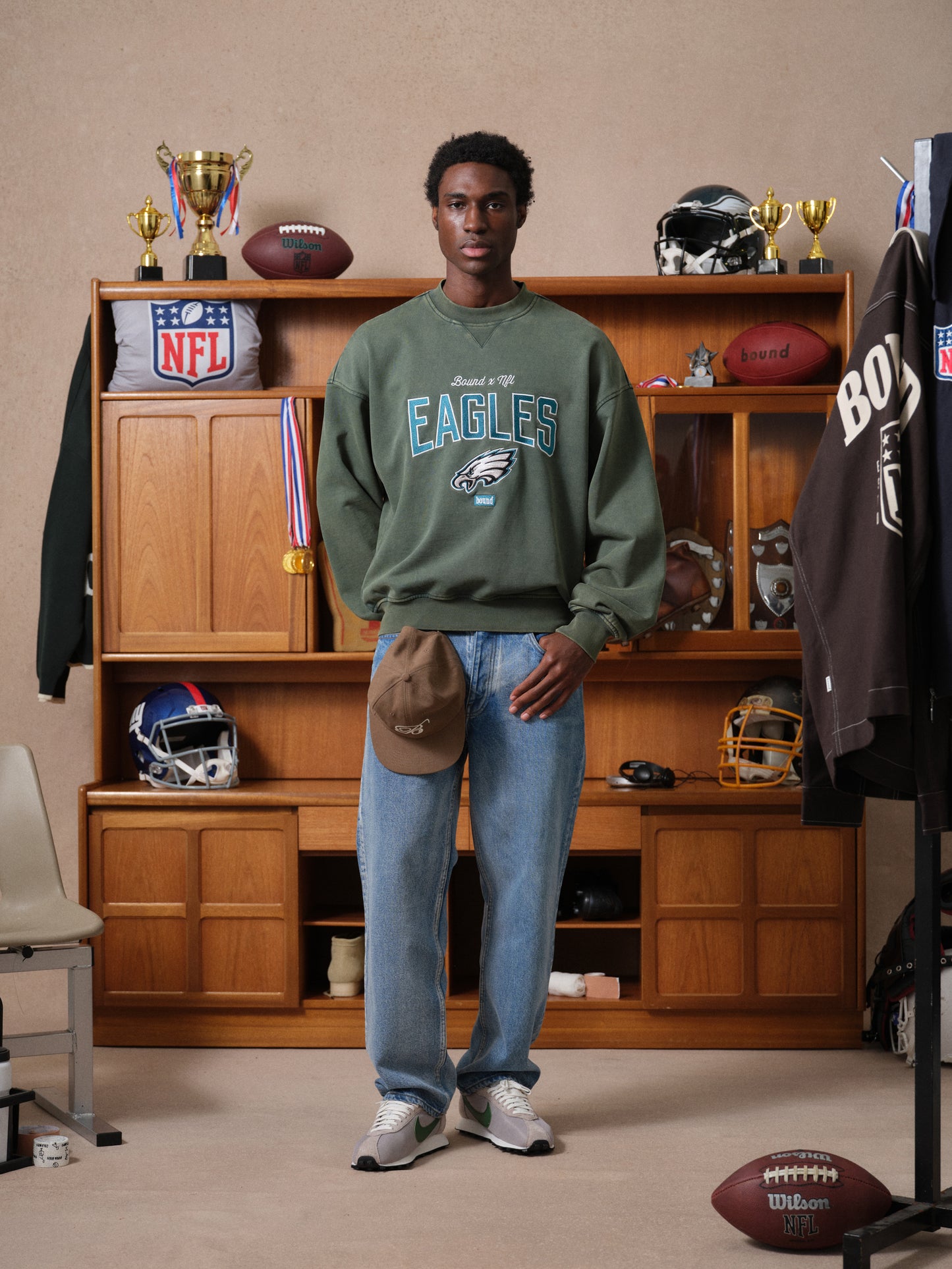 EAGLES VINTAGE WASHED SWEATER - GREEN